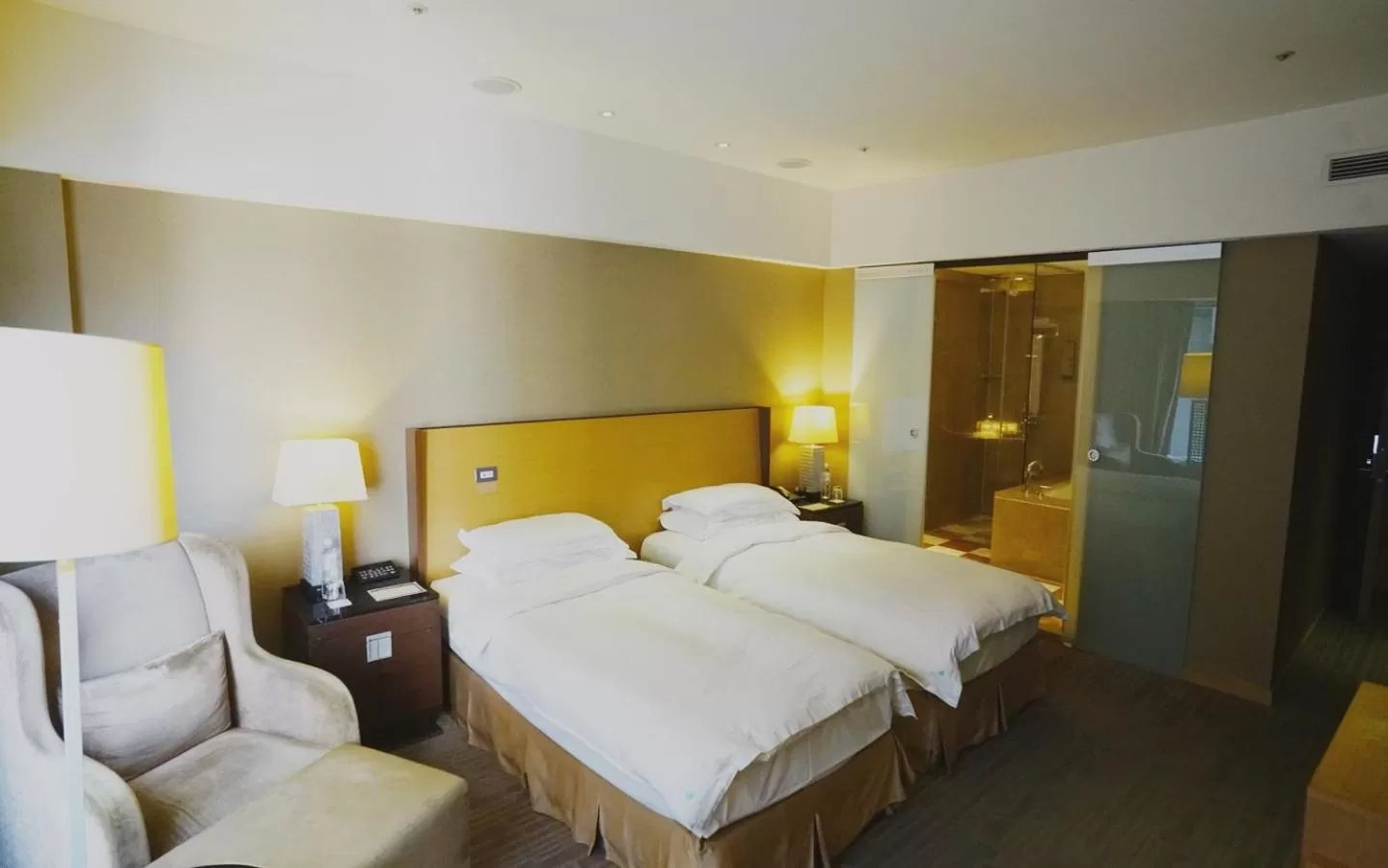 Photo of the whole room, Bed in City Suites-Taipei Nanxi