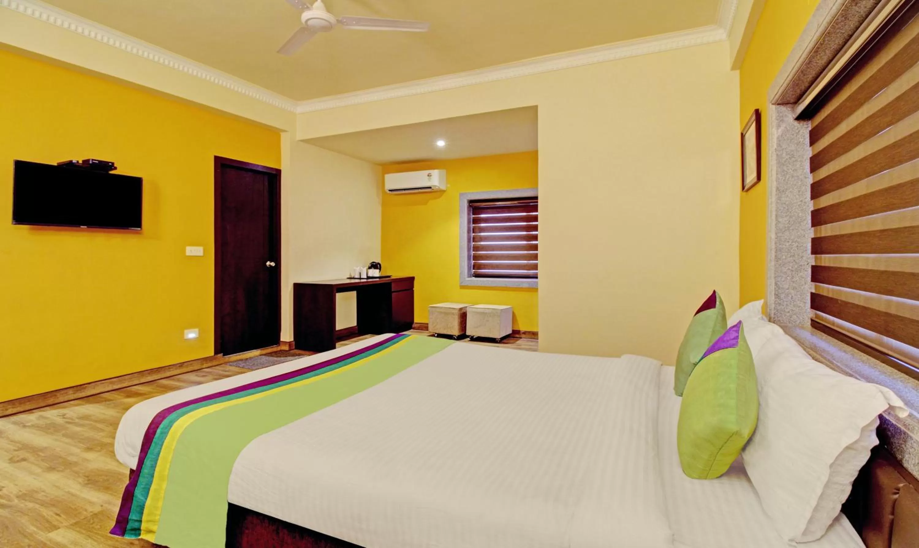 Bedroom, Bed in Treebo ASL Prime, Gariahat