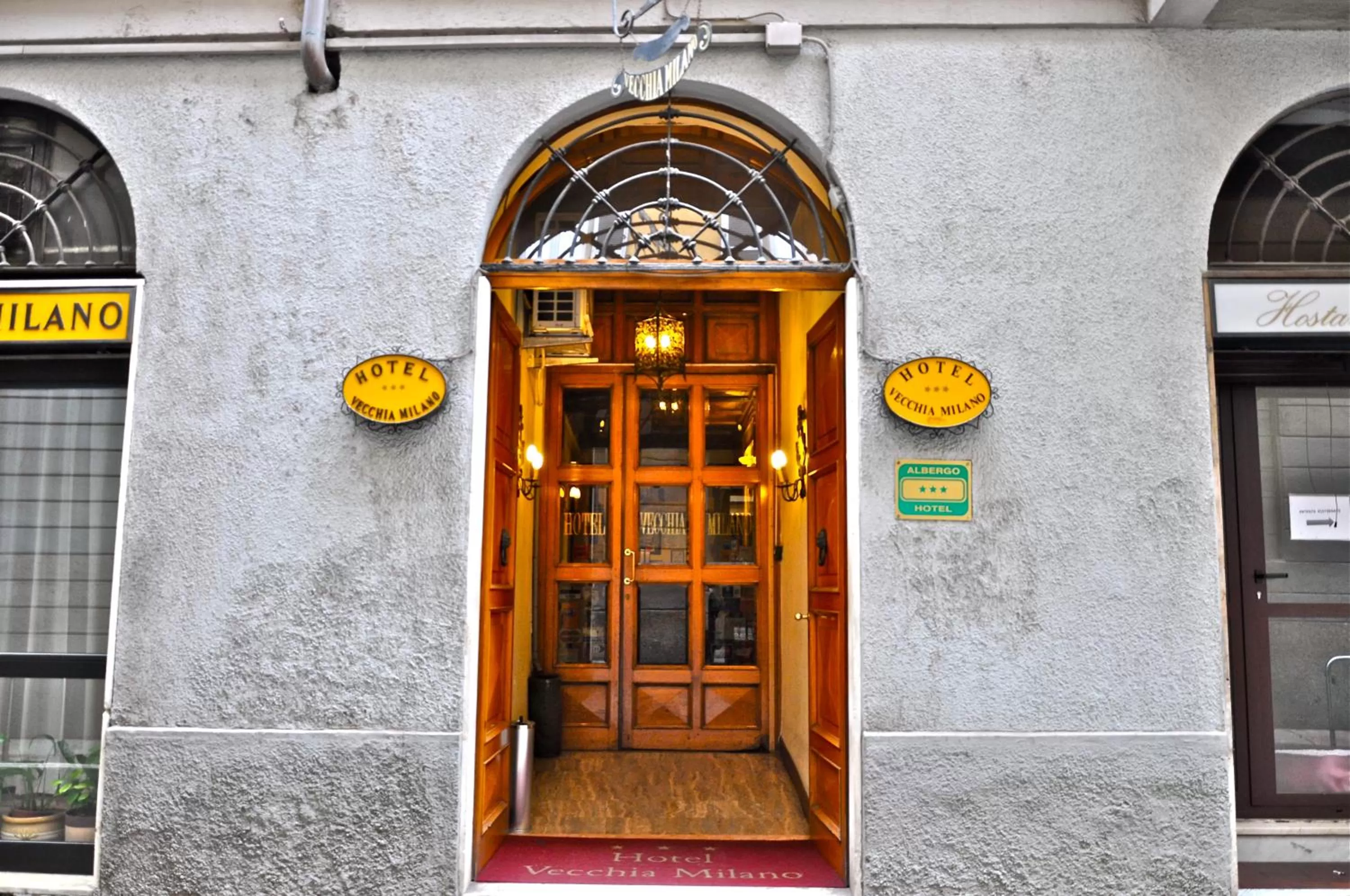 Facade/entrance in Hotel Vecchia Milano