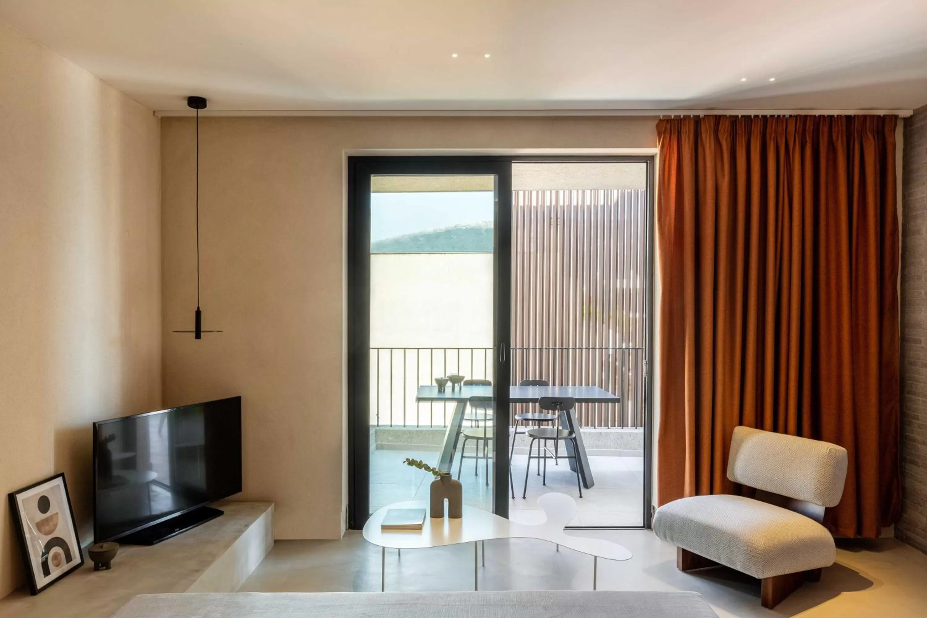 TV and multimedia in The Newel Psychiko