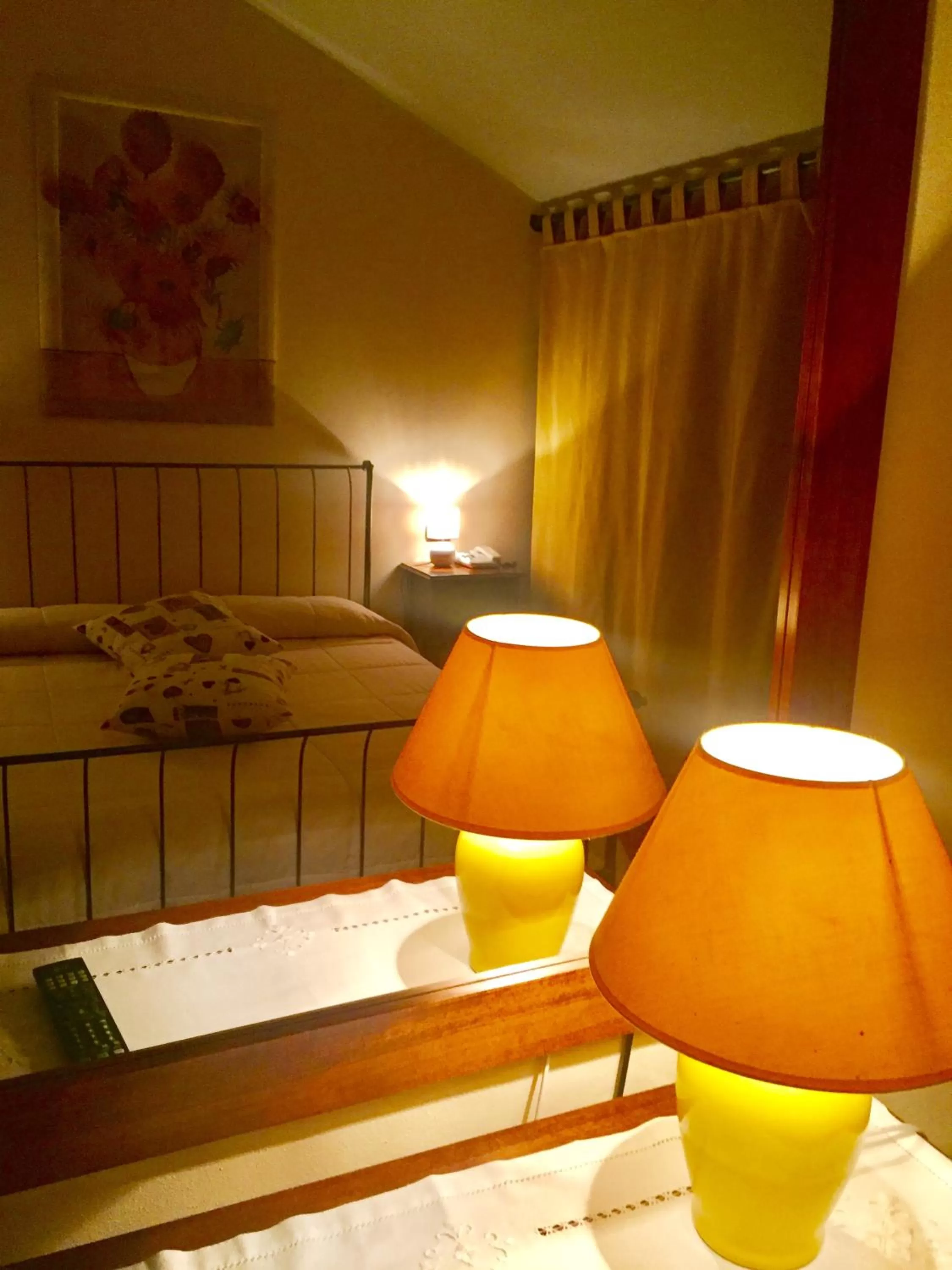 Bed in Albergo Cosmera