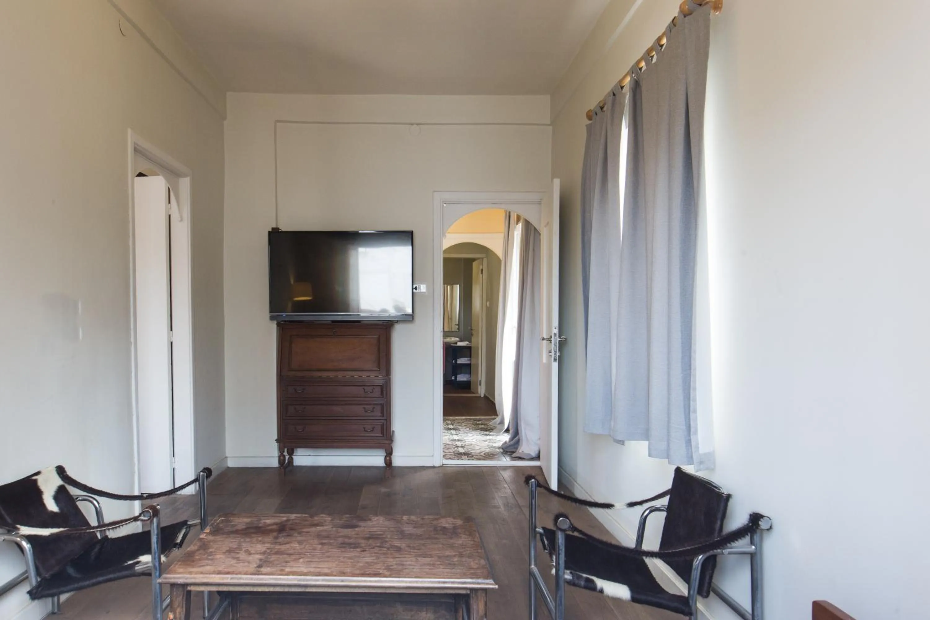 The Grand Meshmosh Hotel