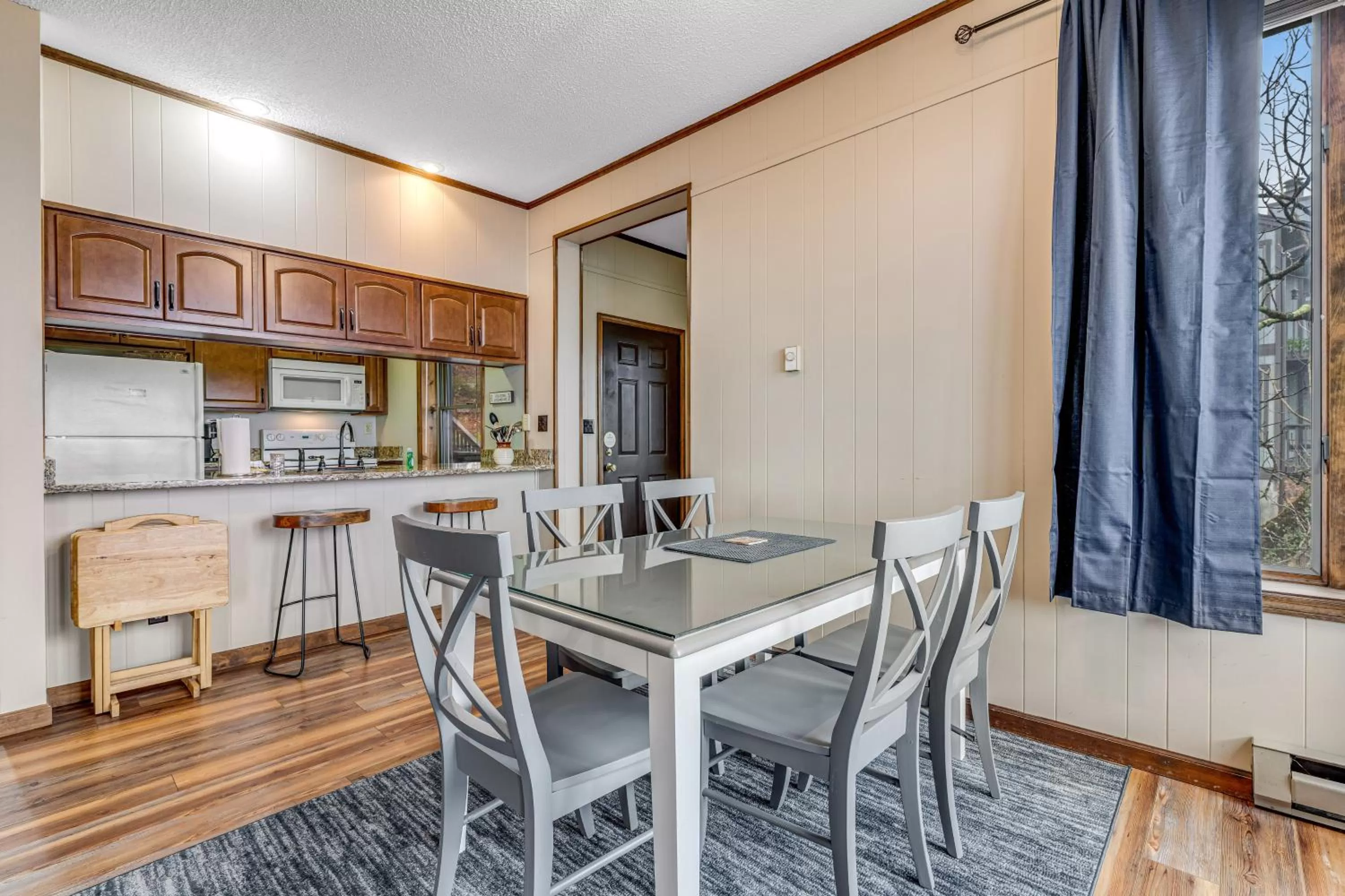 Dining Area in Skyleaf 703
