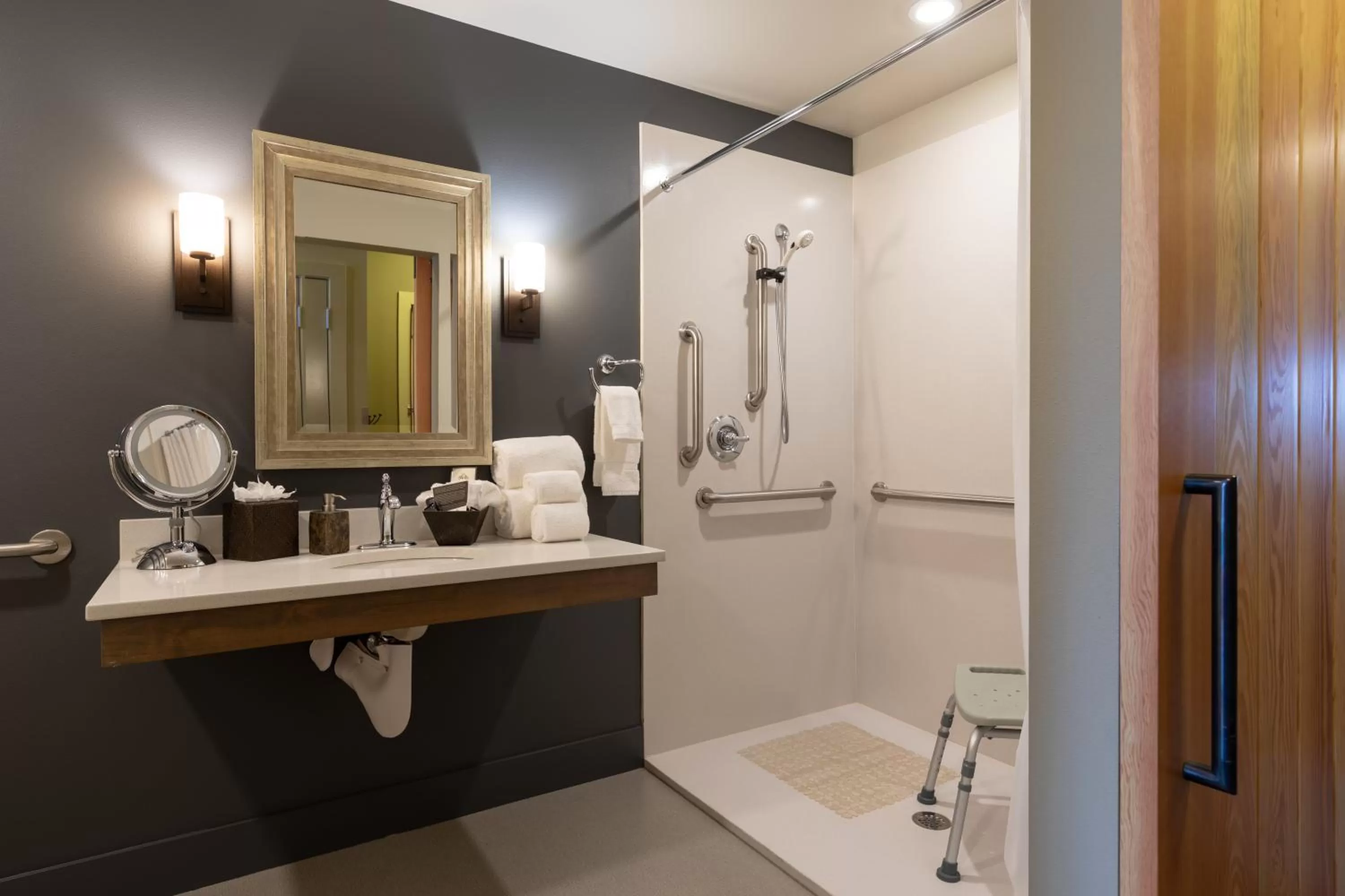 Bathroom in Inn at Lynden