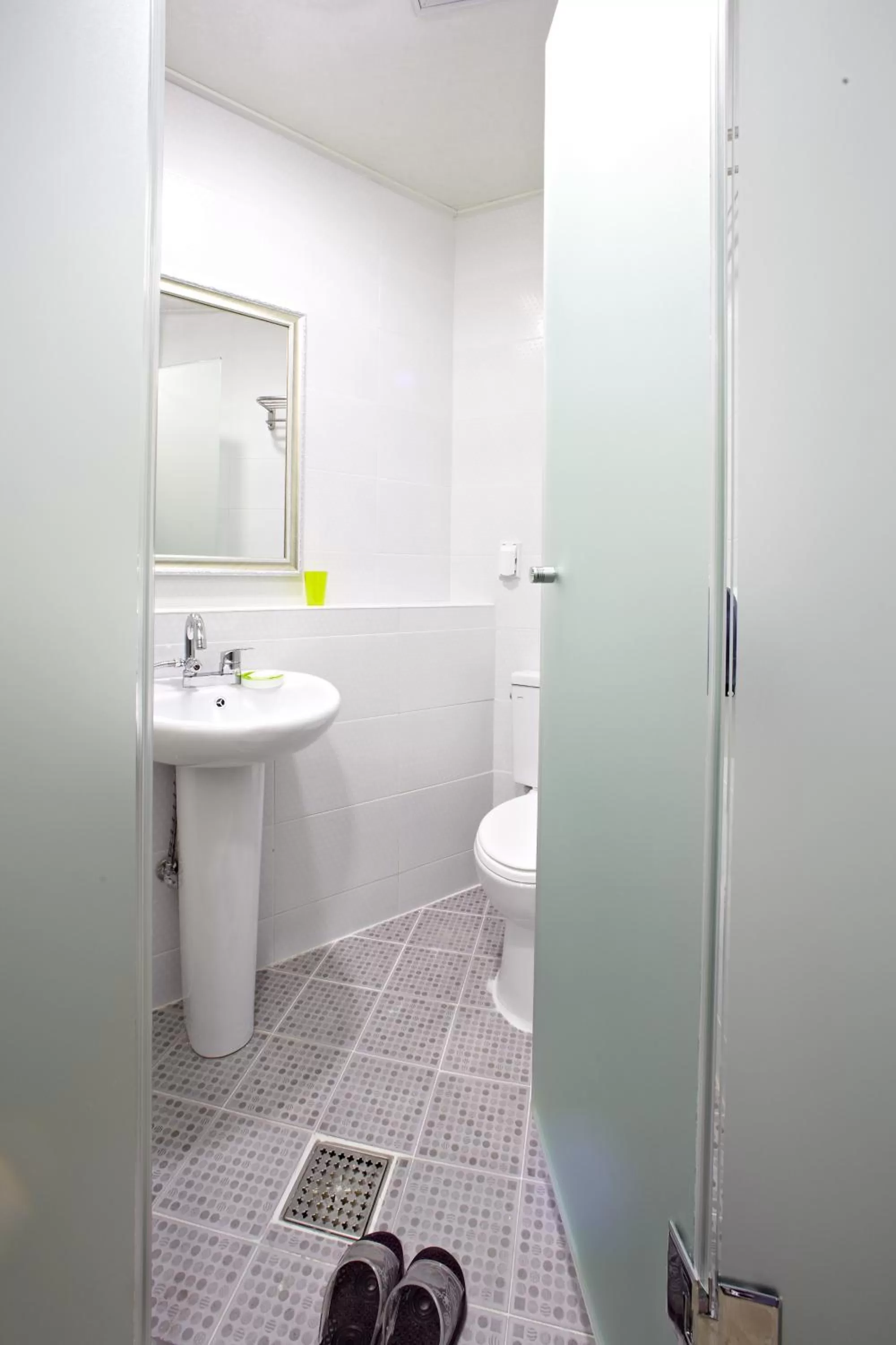 Bathroom in Rainbow Hotel Myeongdong