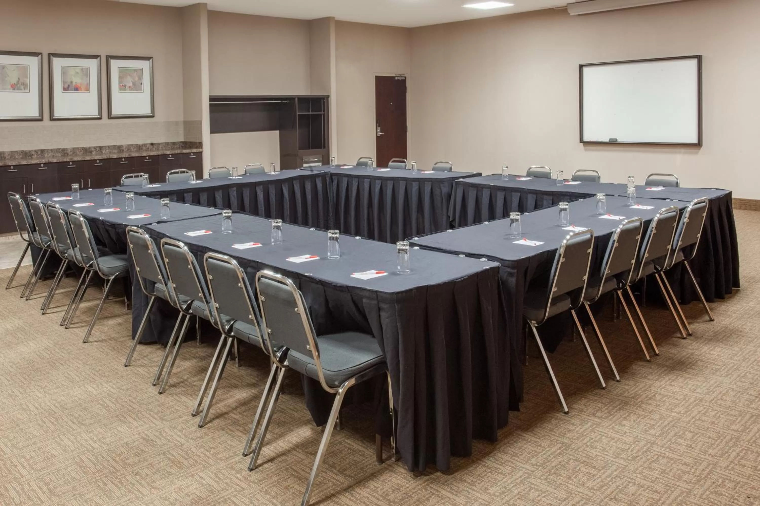 Business facilities in Ramada by Wyndham Brooks