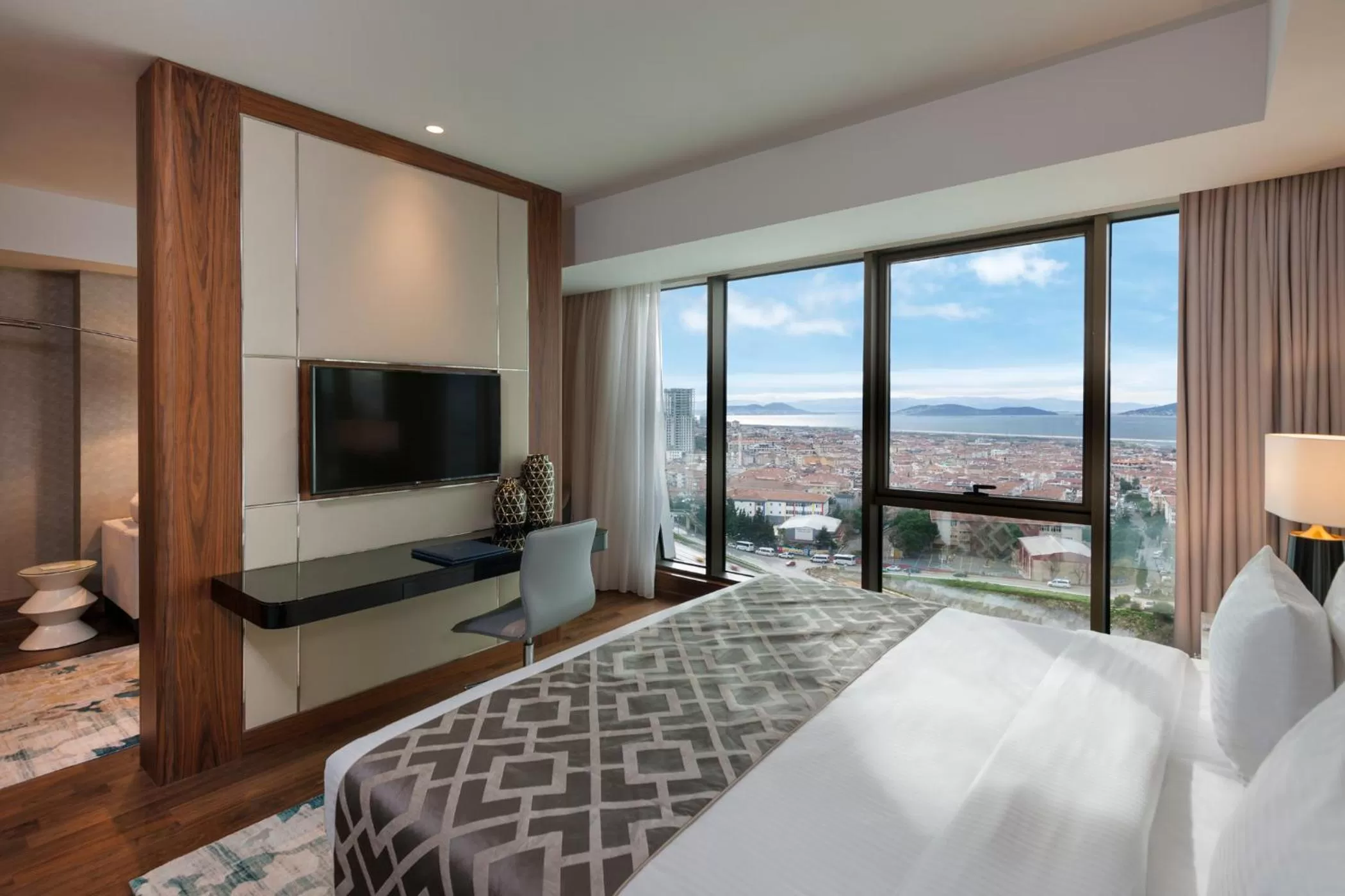 Bedroom, Bed in Elite World Grand Istanbul Küçükyalı