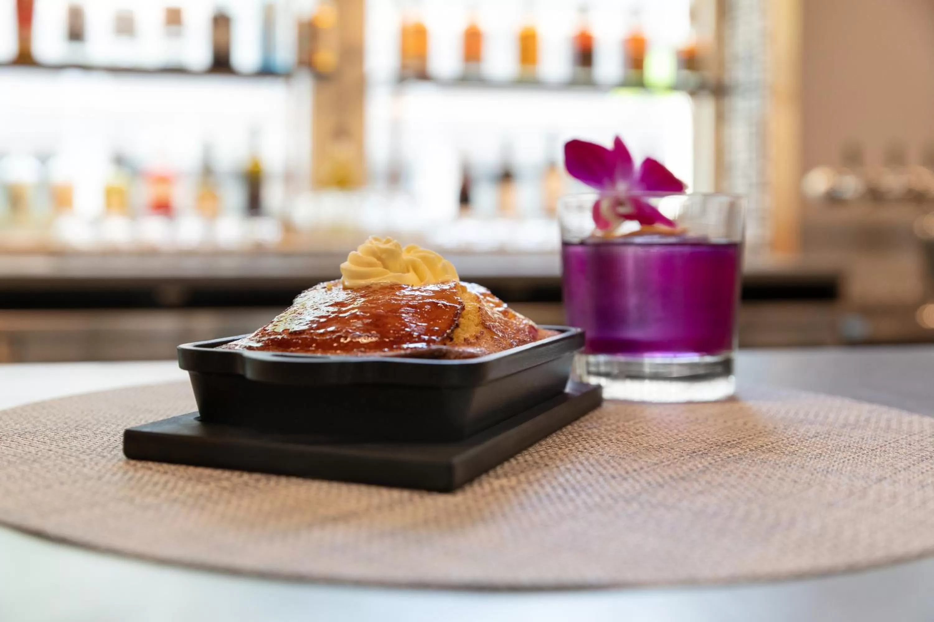 Restaurant/places to eat in The Slate Hotel Denver Downtown, Tapestry by Hilton