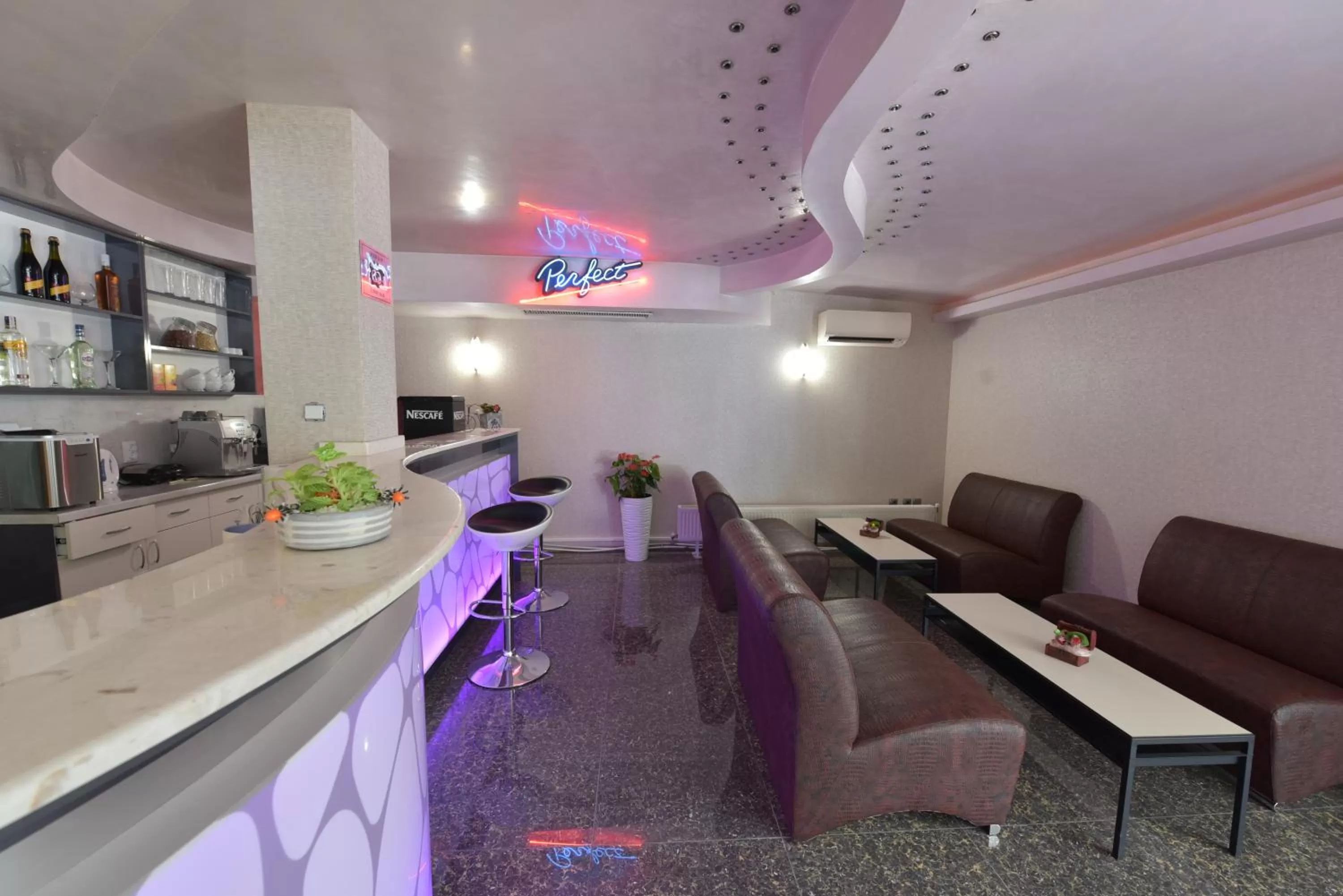 Lobby or reception in Hotel Perfect