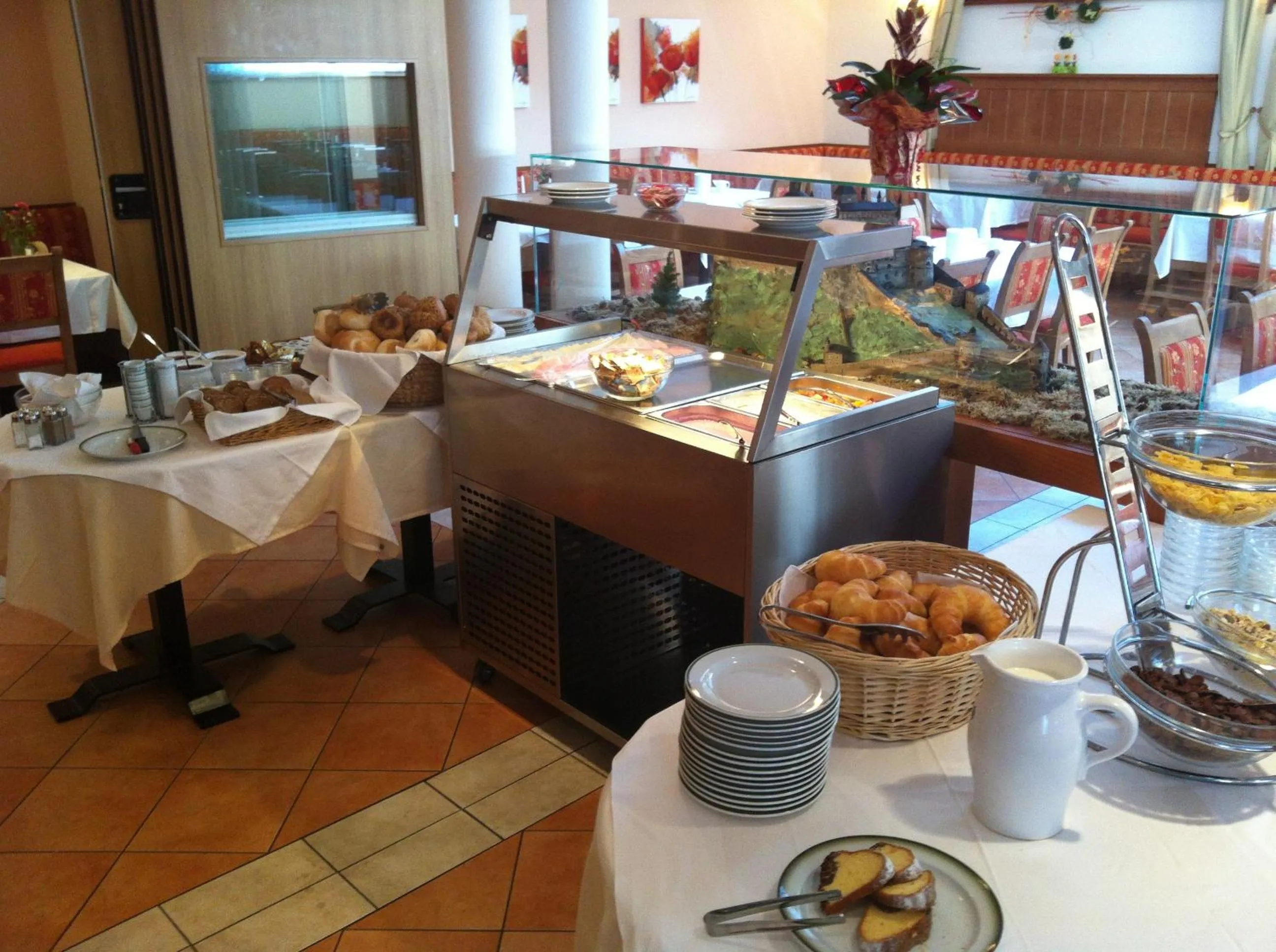 Restaurant/places to eat in Werfenerhof