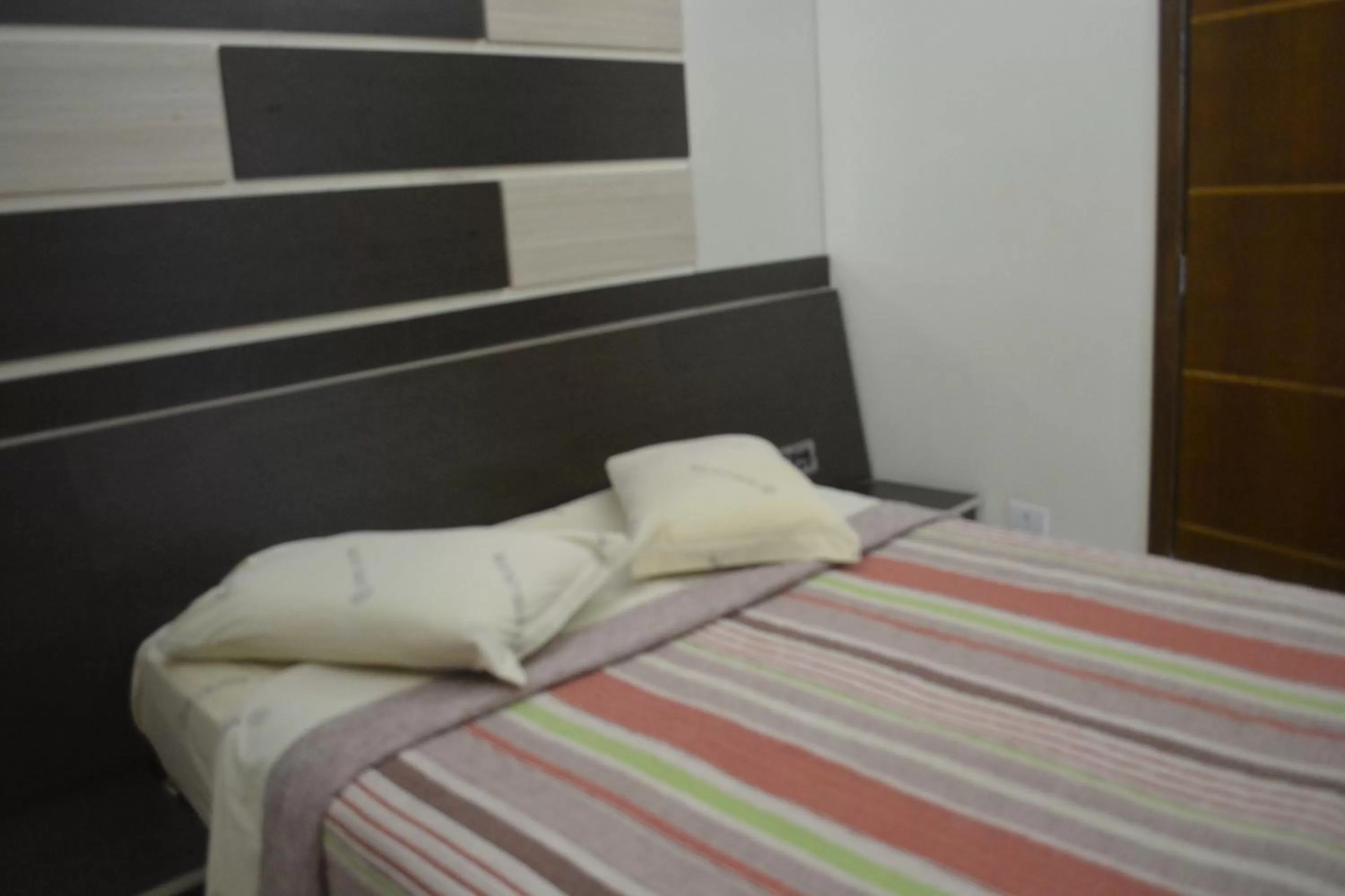 Bed in Hotel Calstar