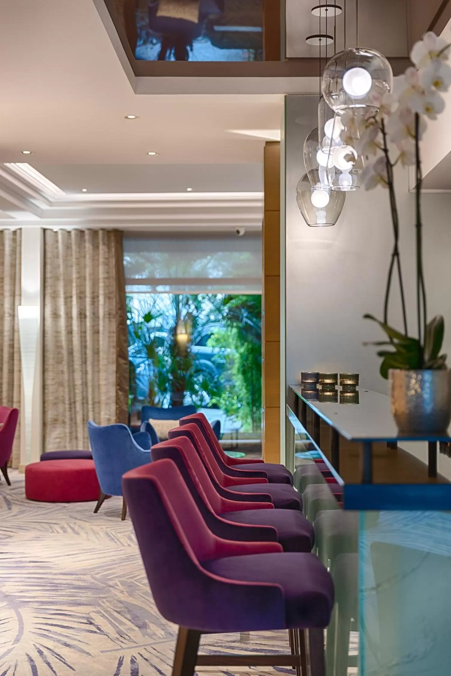 Lounge or bar in Garden-Elysée