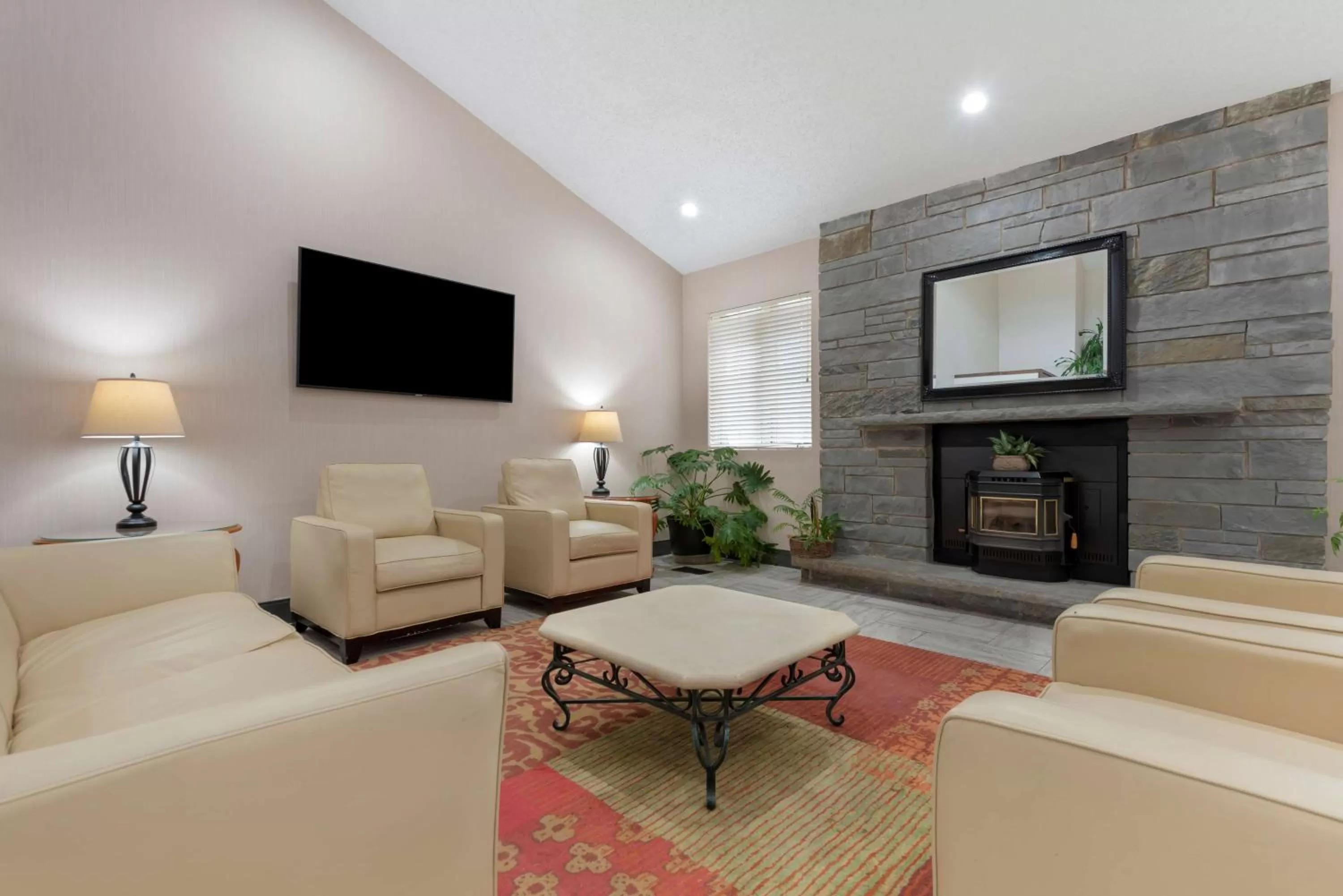 Lobby or reception in Best Western University Inn