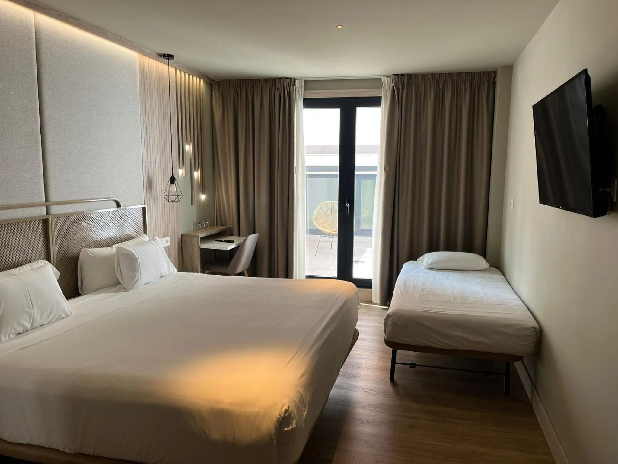 Bed in IMI Hotel & Spa