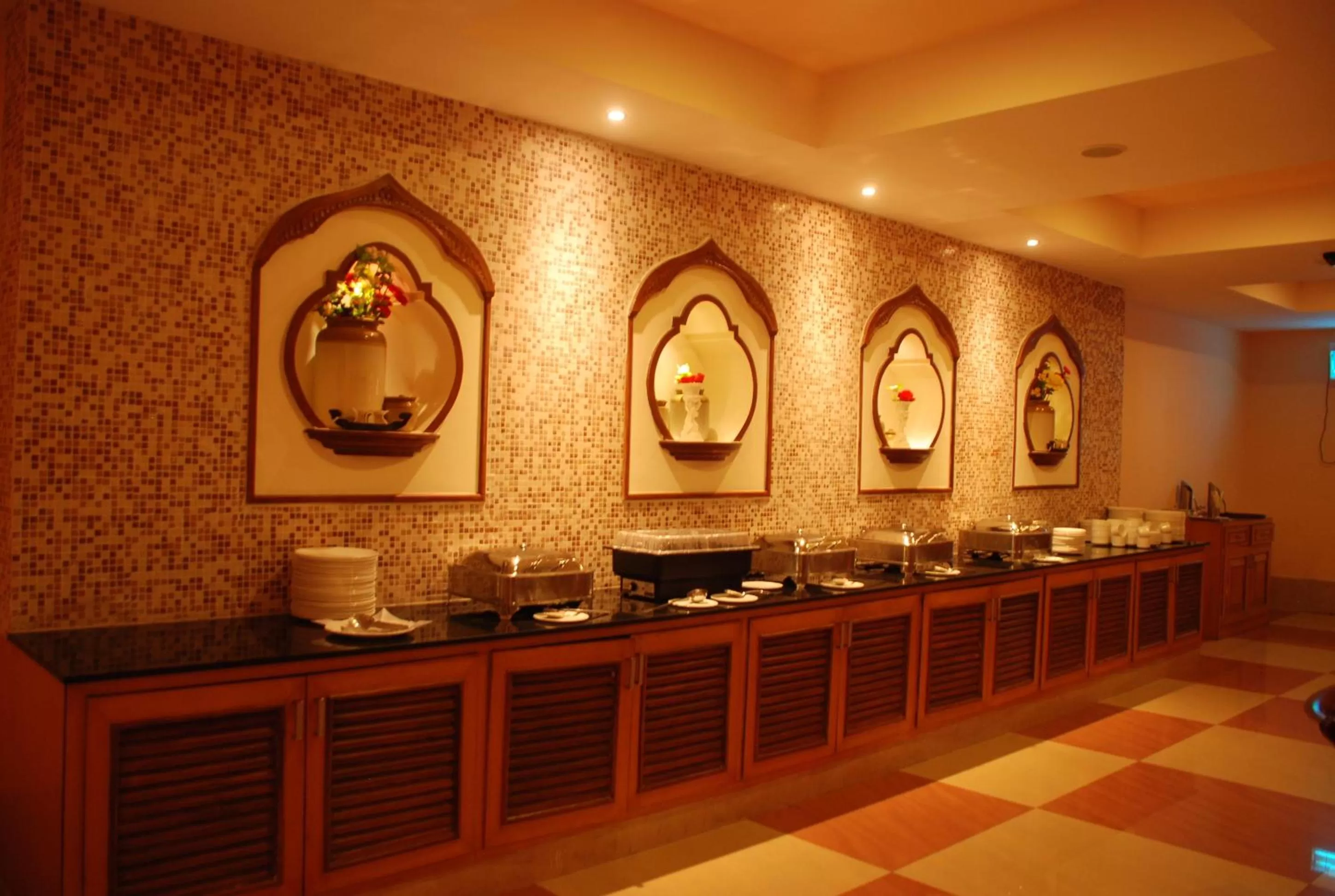 Restaurant/places to eat in PLA Krishna Inn