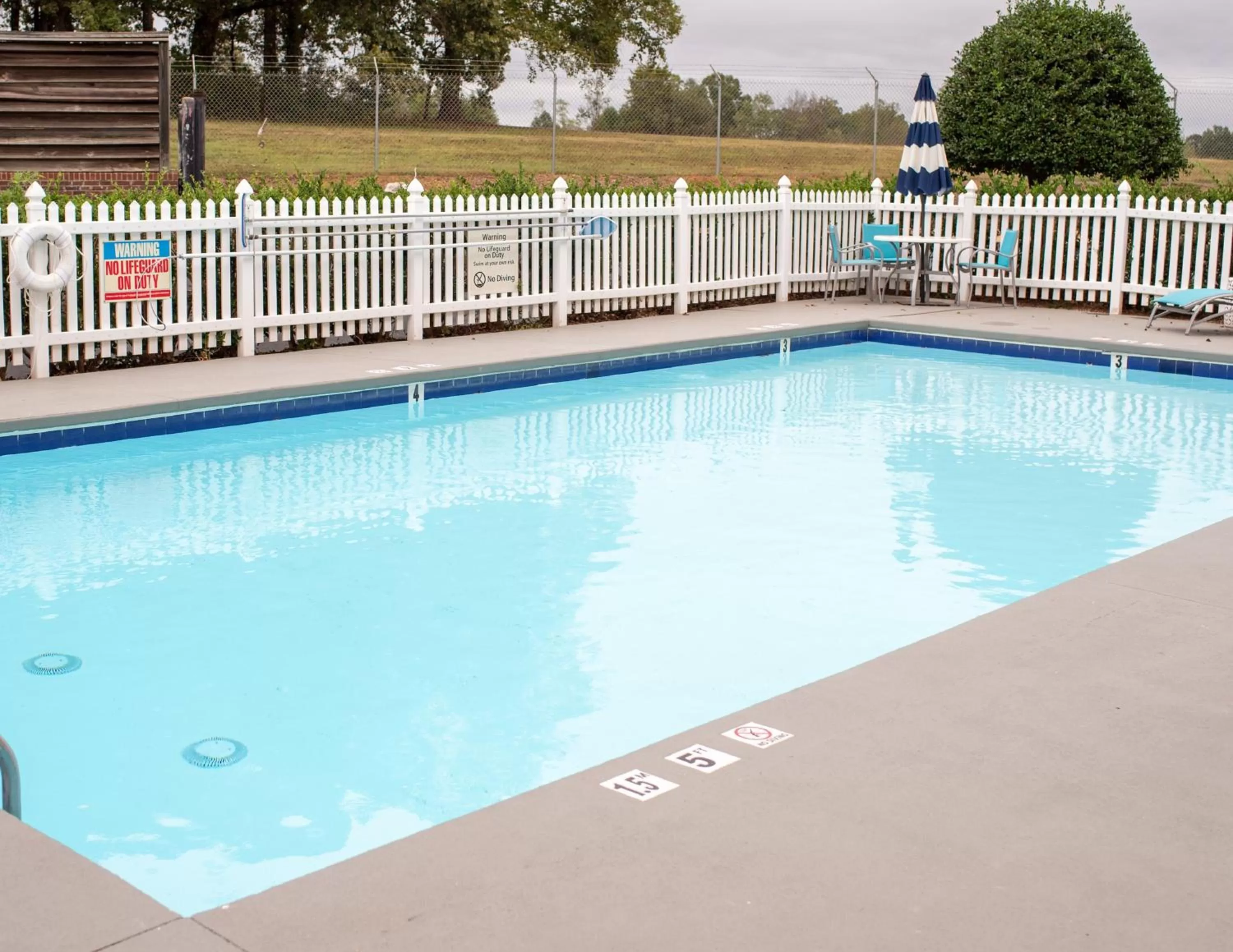 Swimming pool in Holiday Inn Express Hotel & Suites Conover - Hickory Area by IHG
