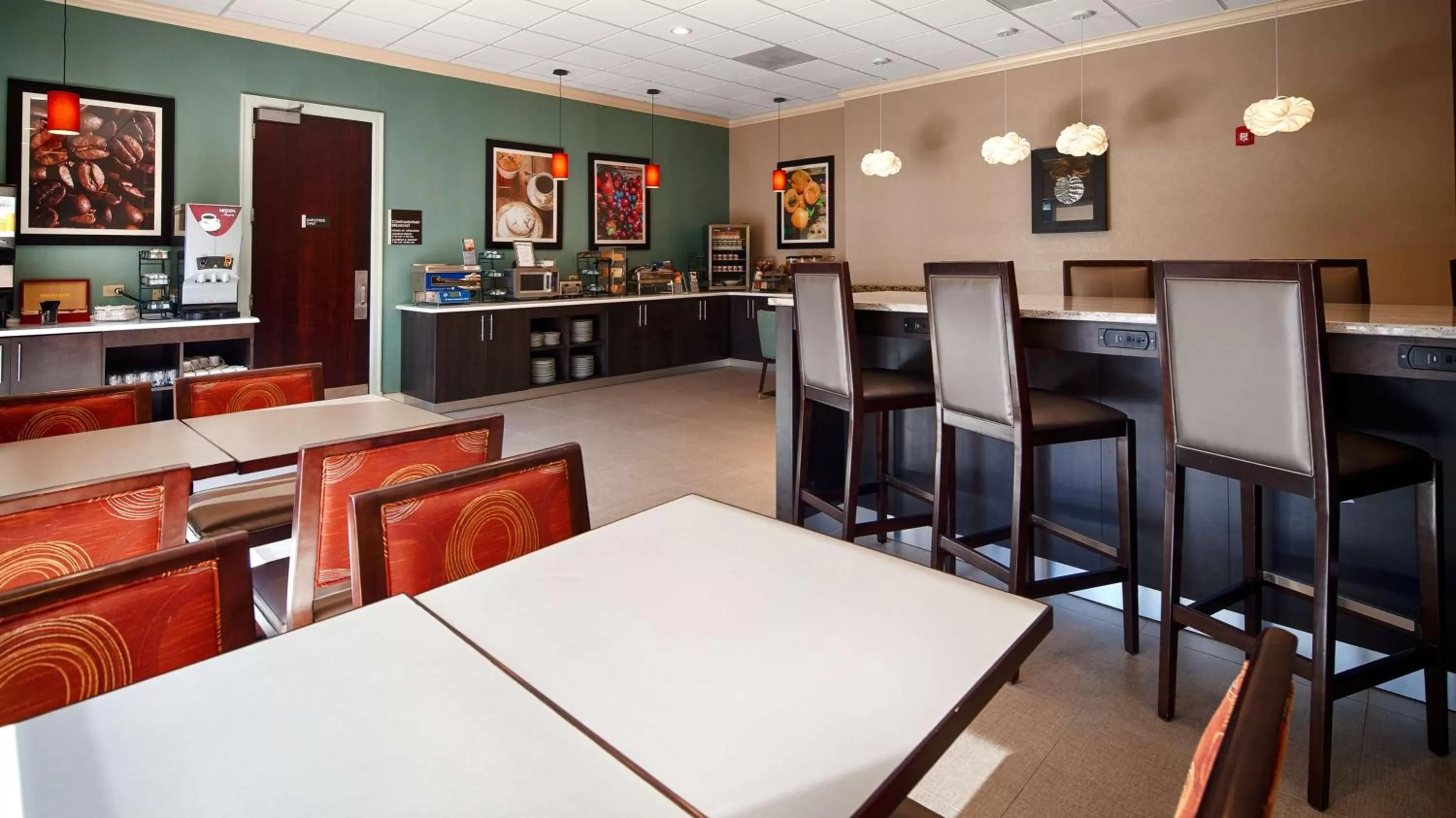Restaurant/places to eat in Best Western Plus Roswell/Alpharetta