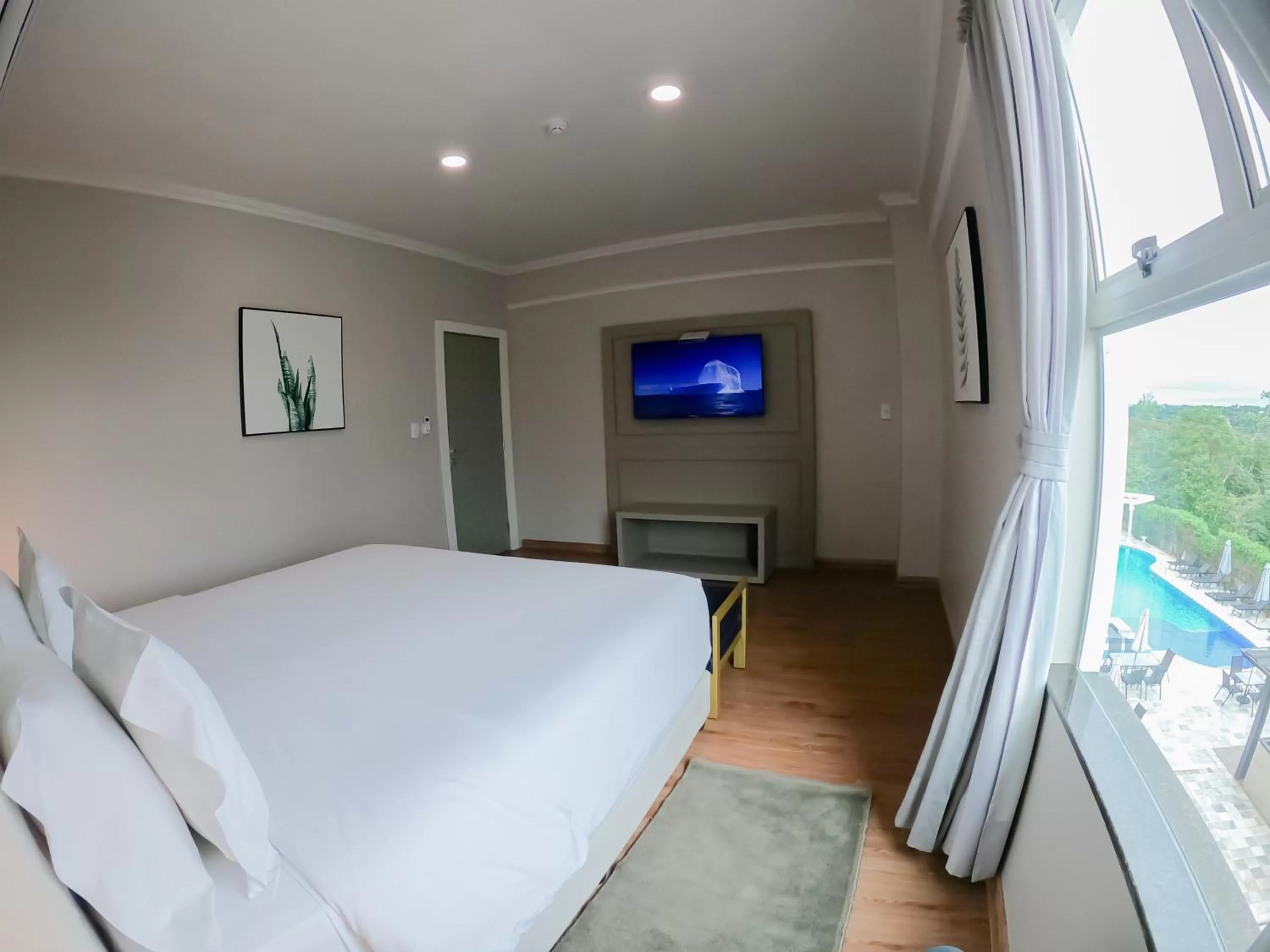 Bathroom, Bed in Bisinii Boutique Hotel