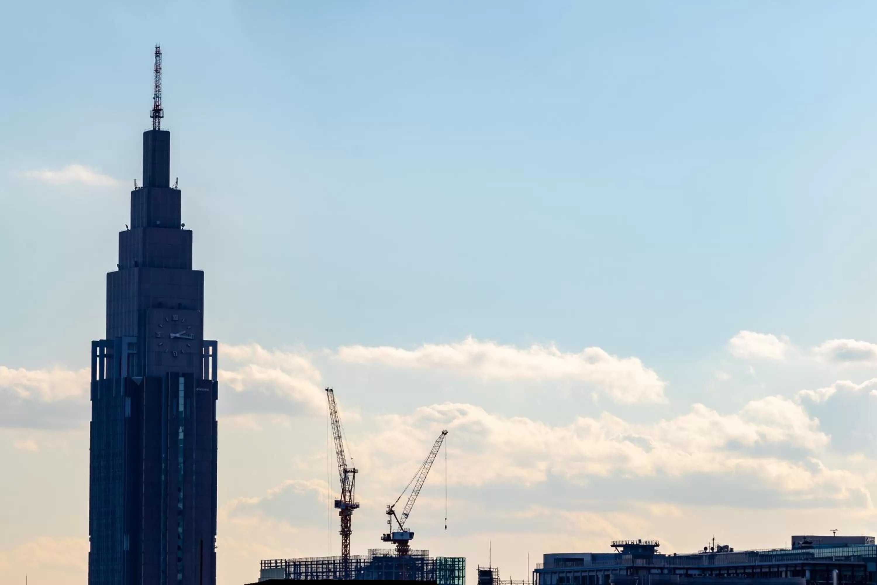 Neighbourhood in E Hotel Higashi Shinjuku