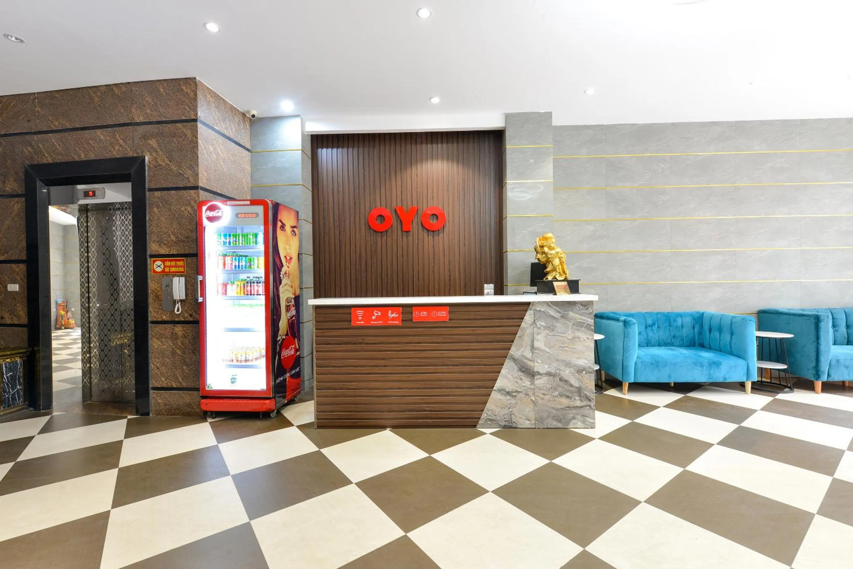 Lobby or reception in BH Riverside Hotel