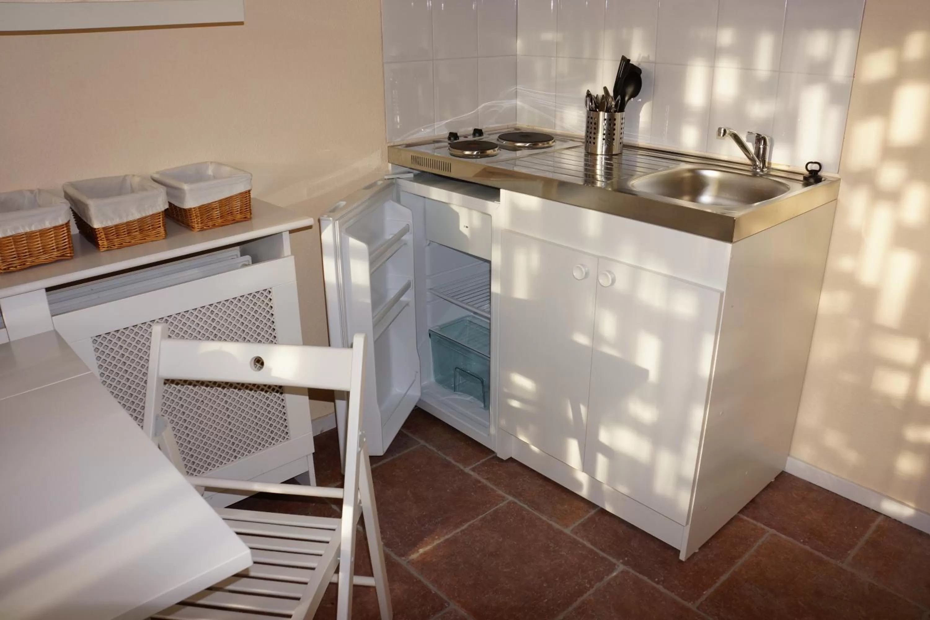 Kitchen or kitchenette, Kitchen/Kitchenette in Quarenta Studio