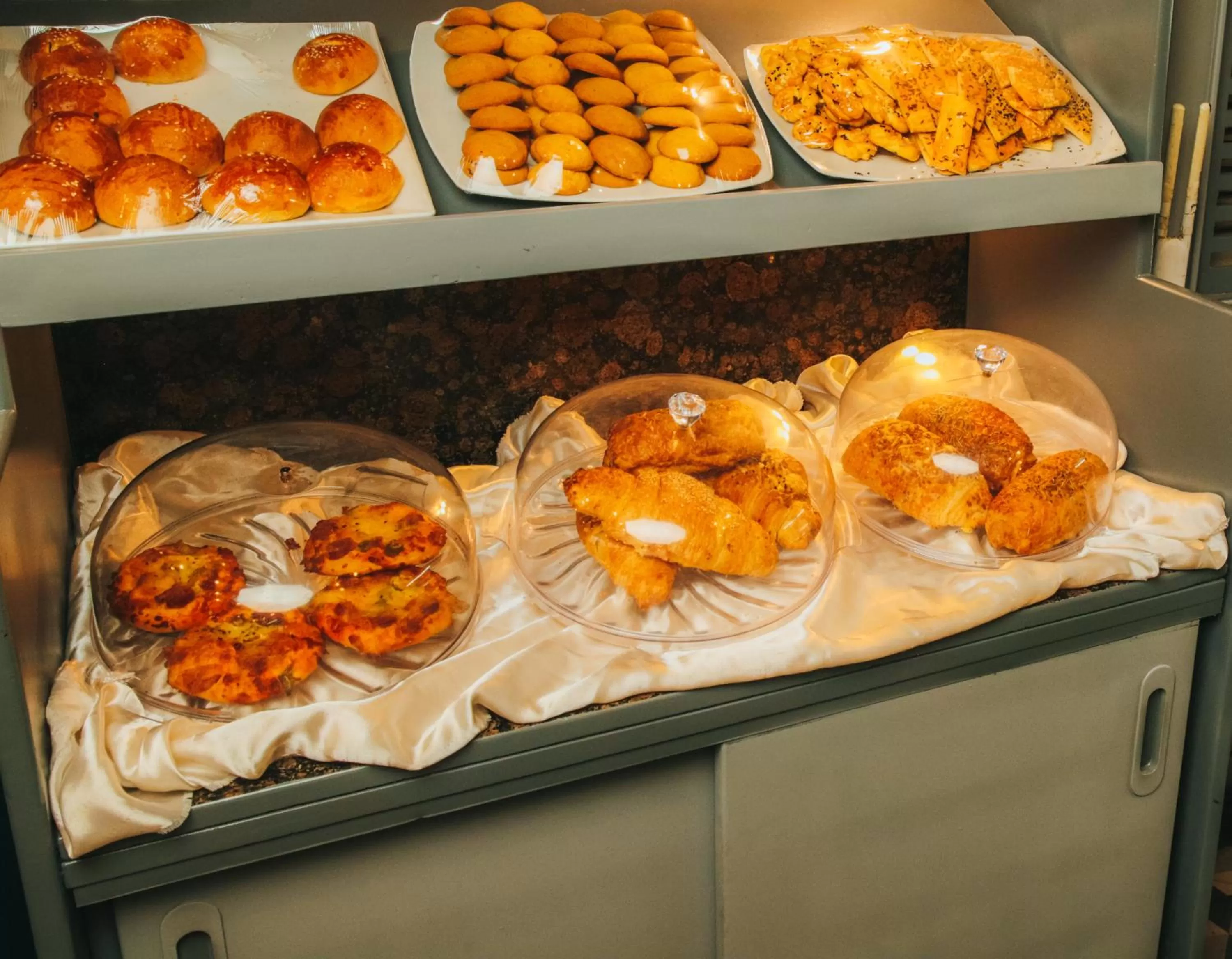 Restaurant/places to eat in Aracan Portsaid