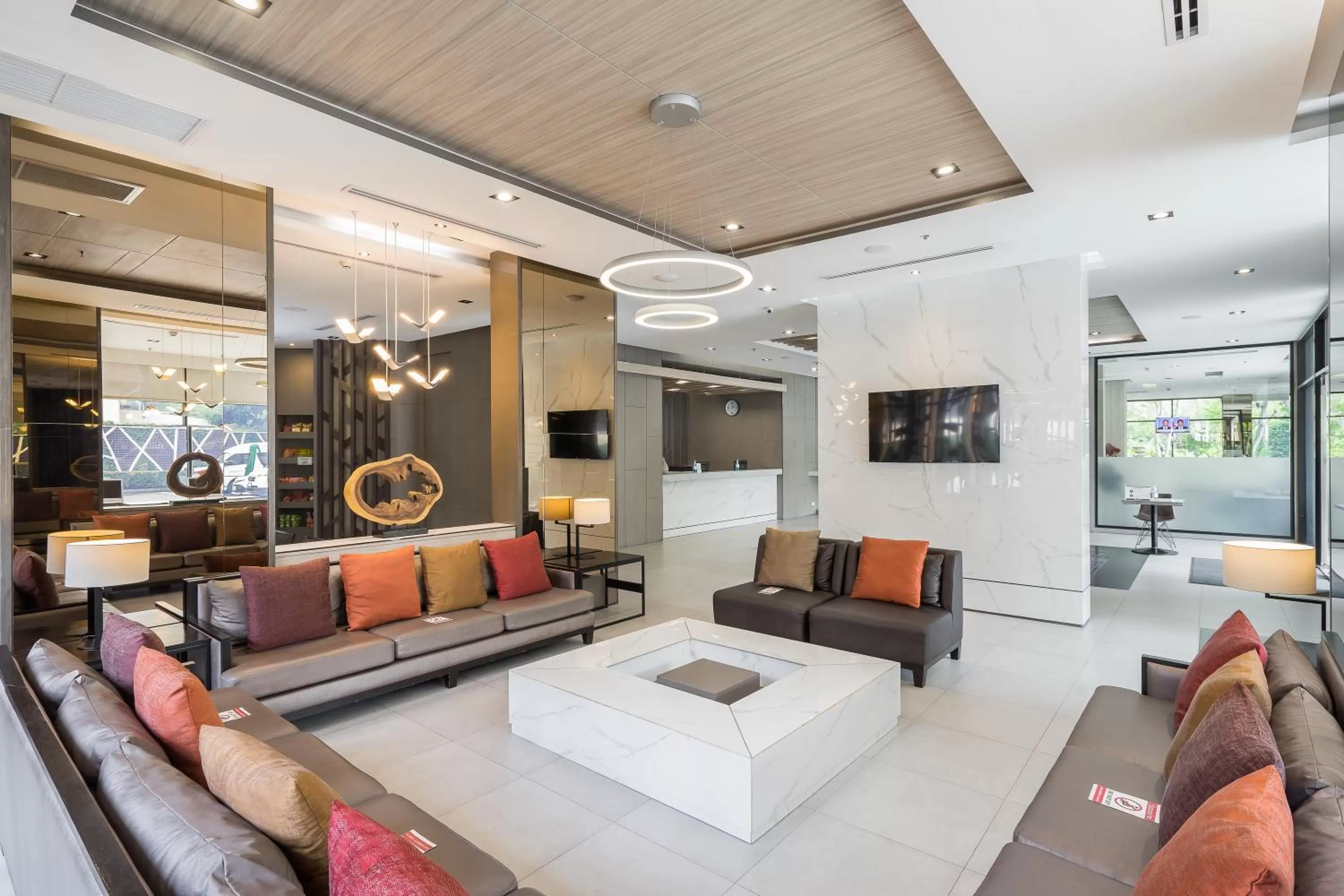 Altera Hotel and Residence by At Mind