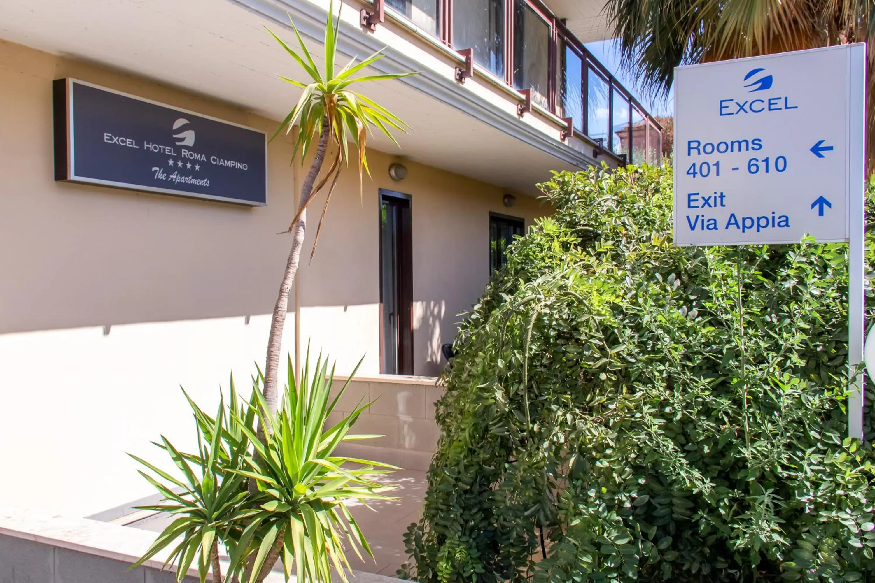 Property logo or sign in Excel Hotel Roma Ciampino