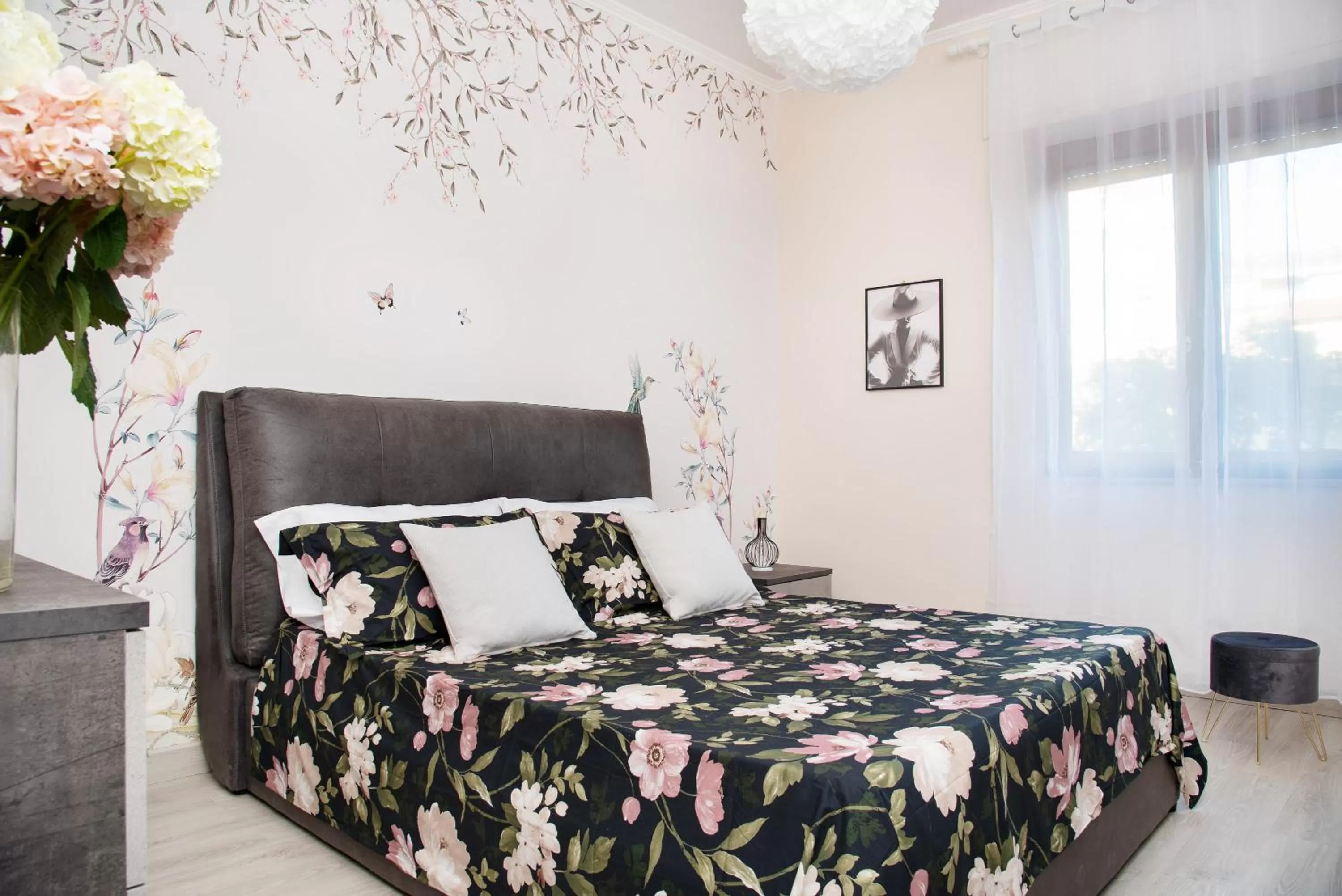 Bed in Stanza Tasso - De Vivo Realty Sorrento