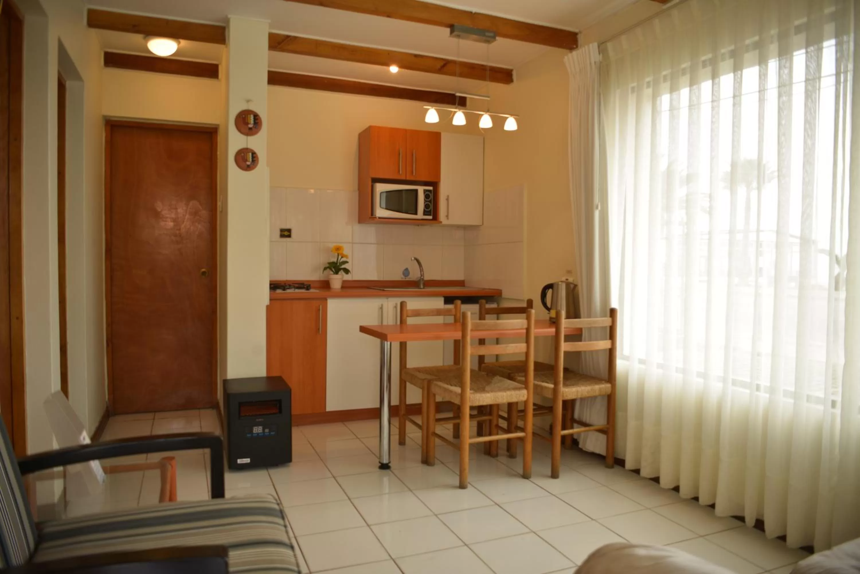 Kitchen or kitchenette, Kitchen/Kitchenette in Hotel La Fuente