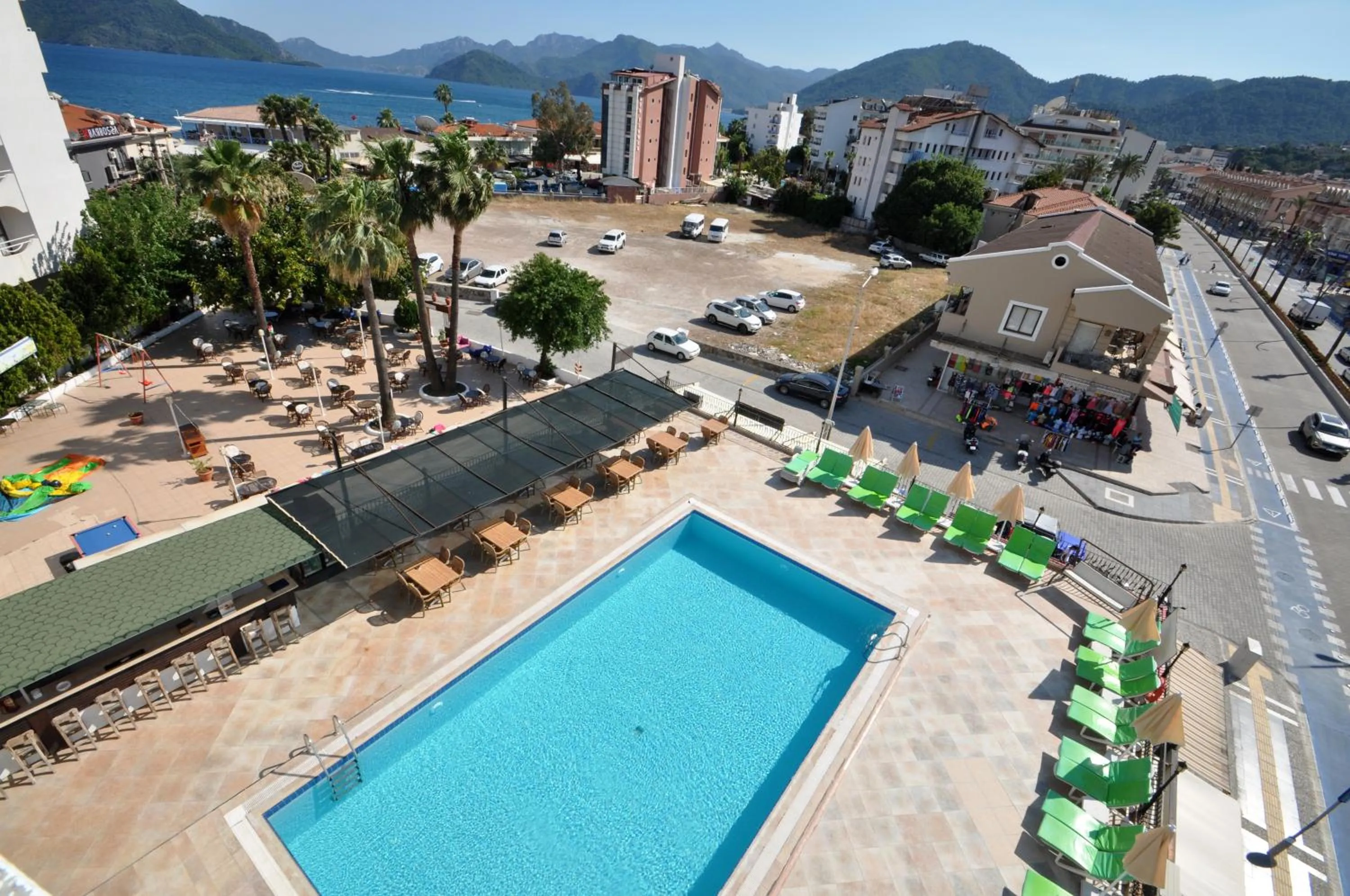 Animals in Reis Maris Hotel