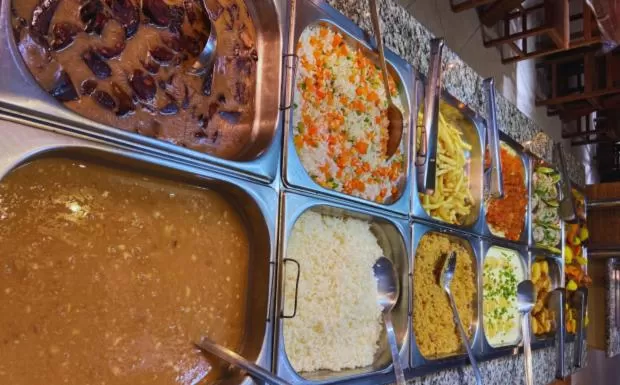 Restaurant/places to eat in Pousada Jovimar