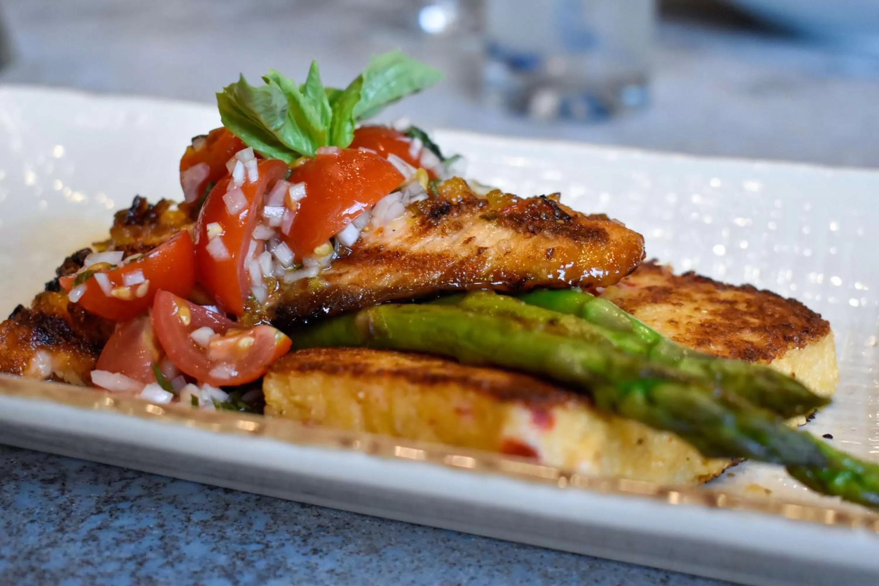 Restaurant/places to eat in Hilton Asheville Biltmore Park