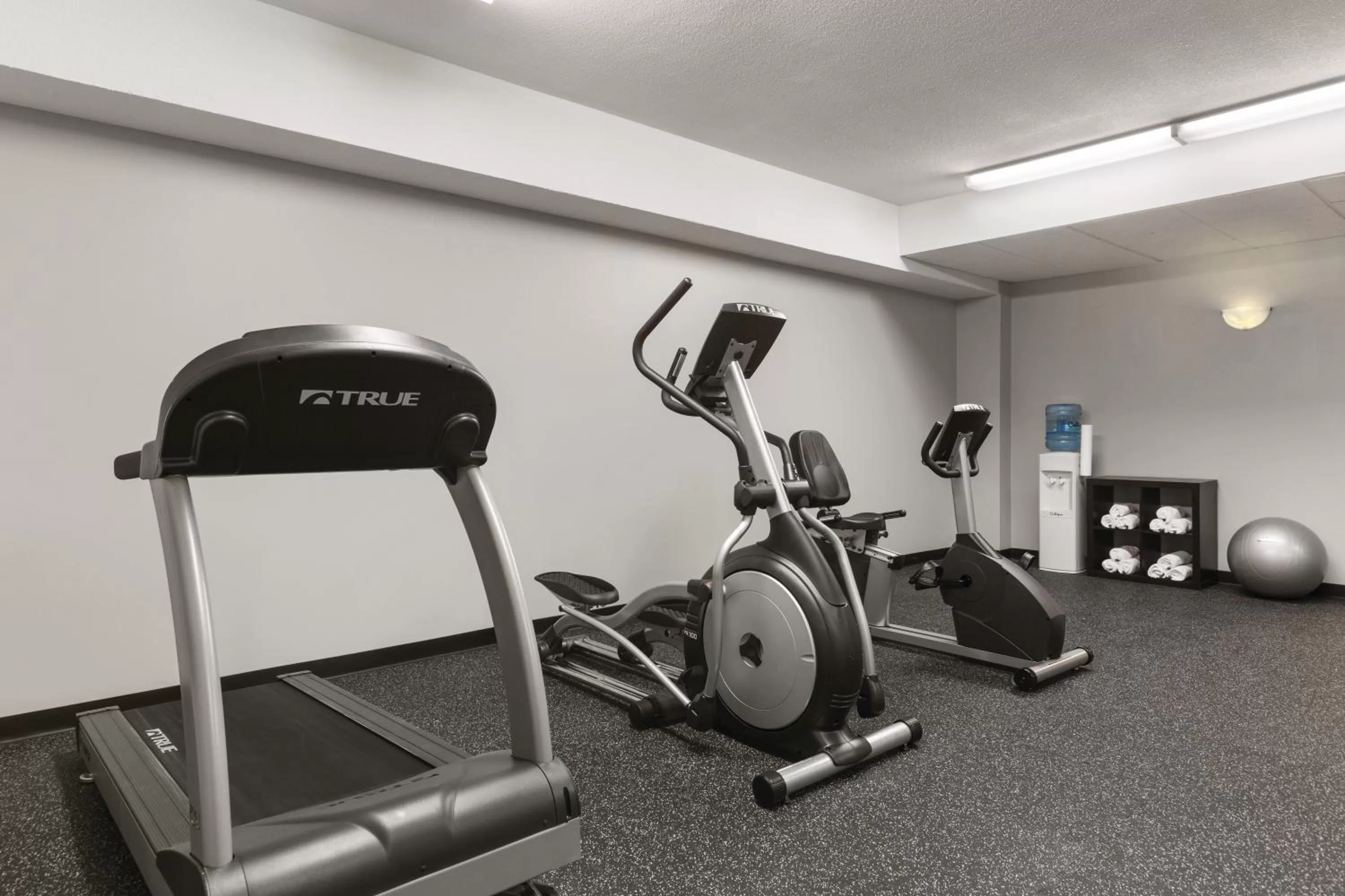 Fitness centre/facilities in Days Inn by Wyndham London
