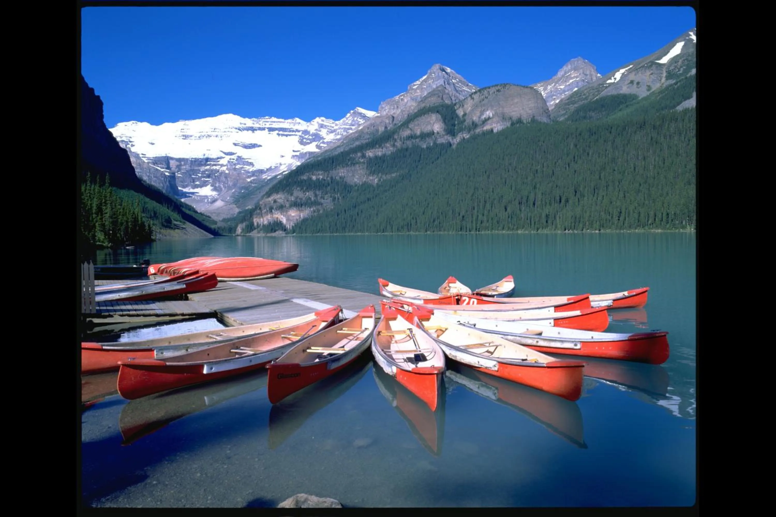 Canoeing in Mountaineer Lodge