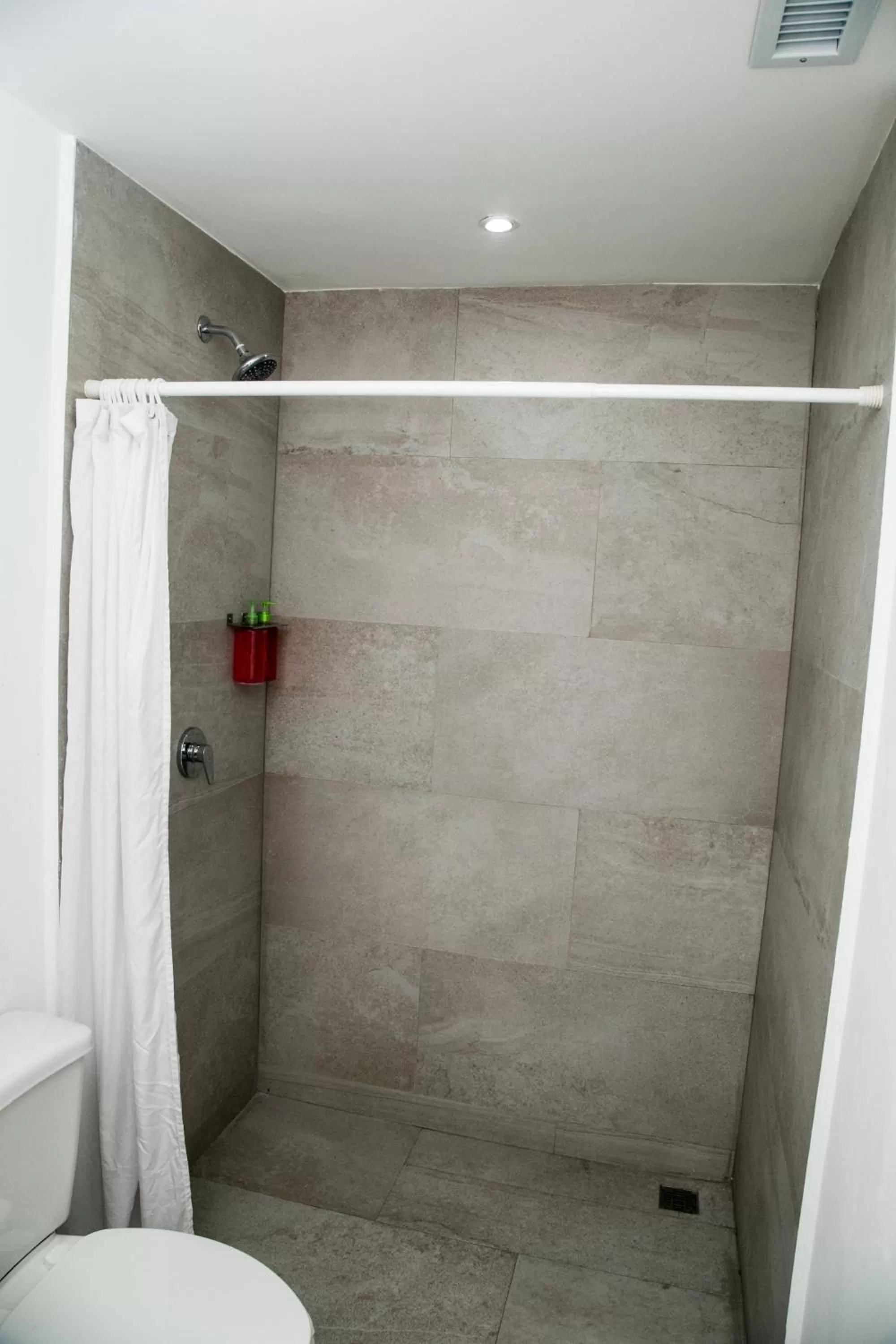Shower in Booking 500