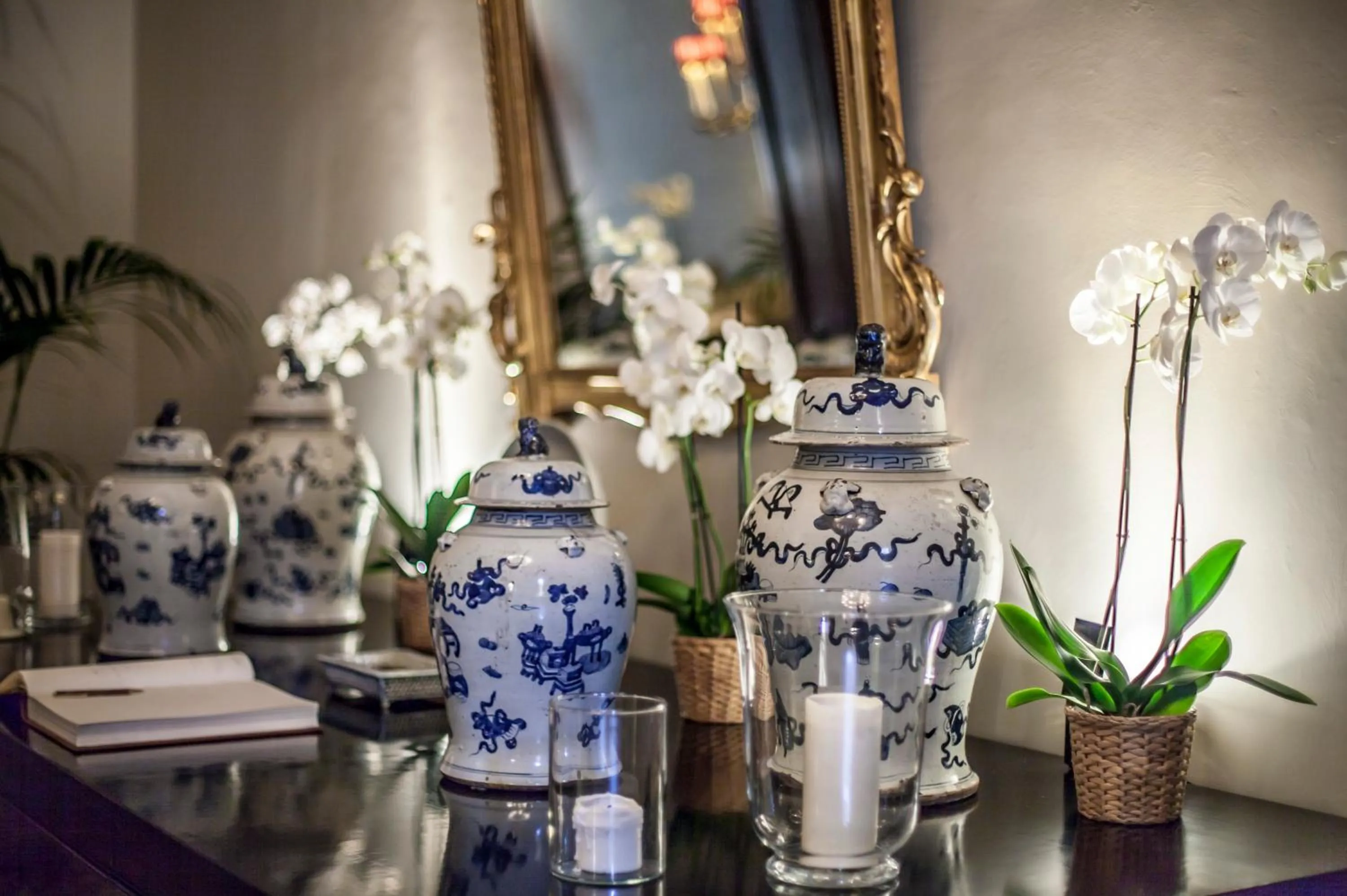 Decorative detail in Al Palazzo del Marchese di Camugliano Residenza d'Epoca