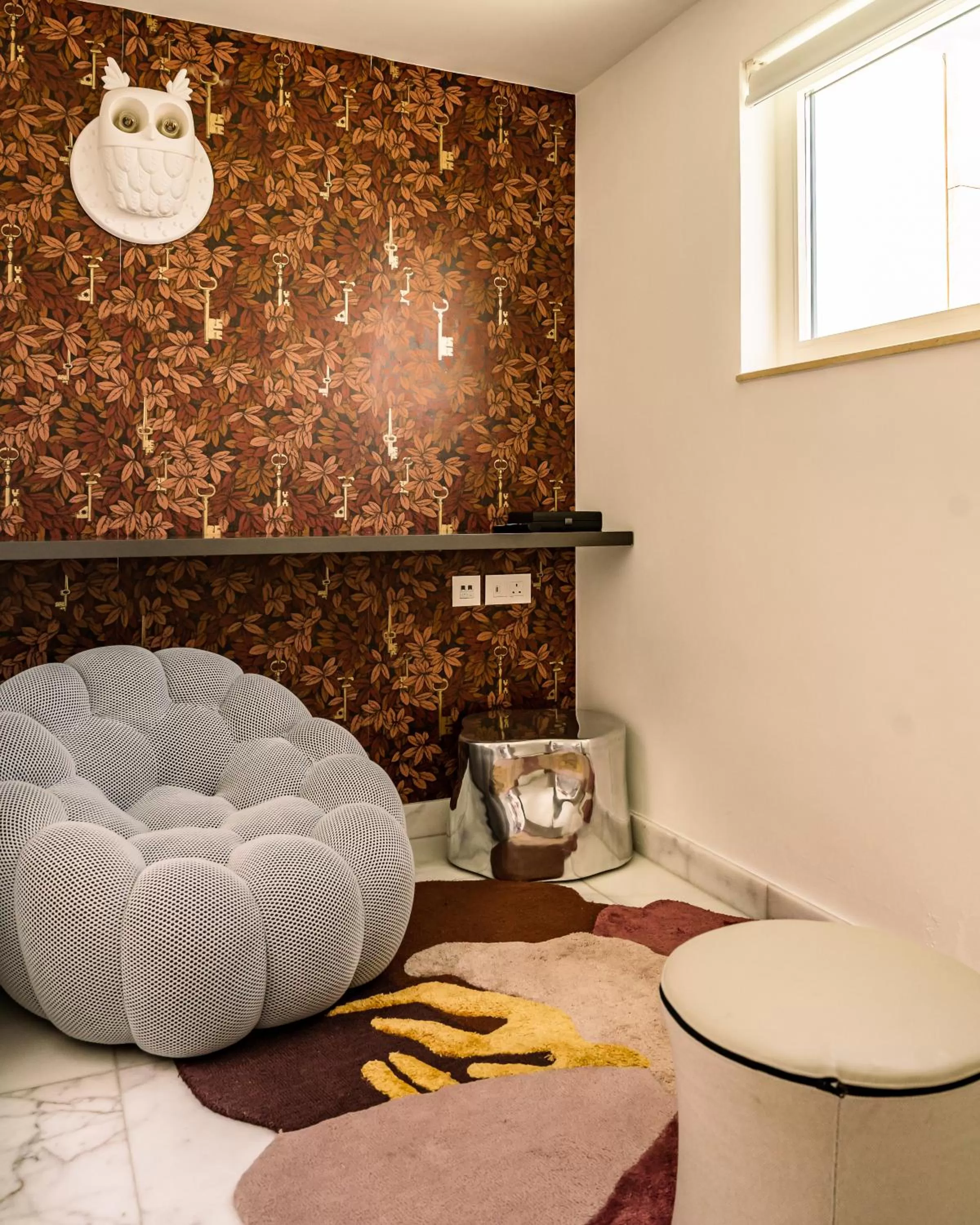 Seating area in Iniala Harbour House