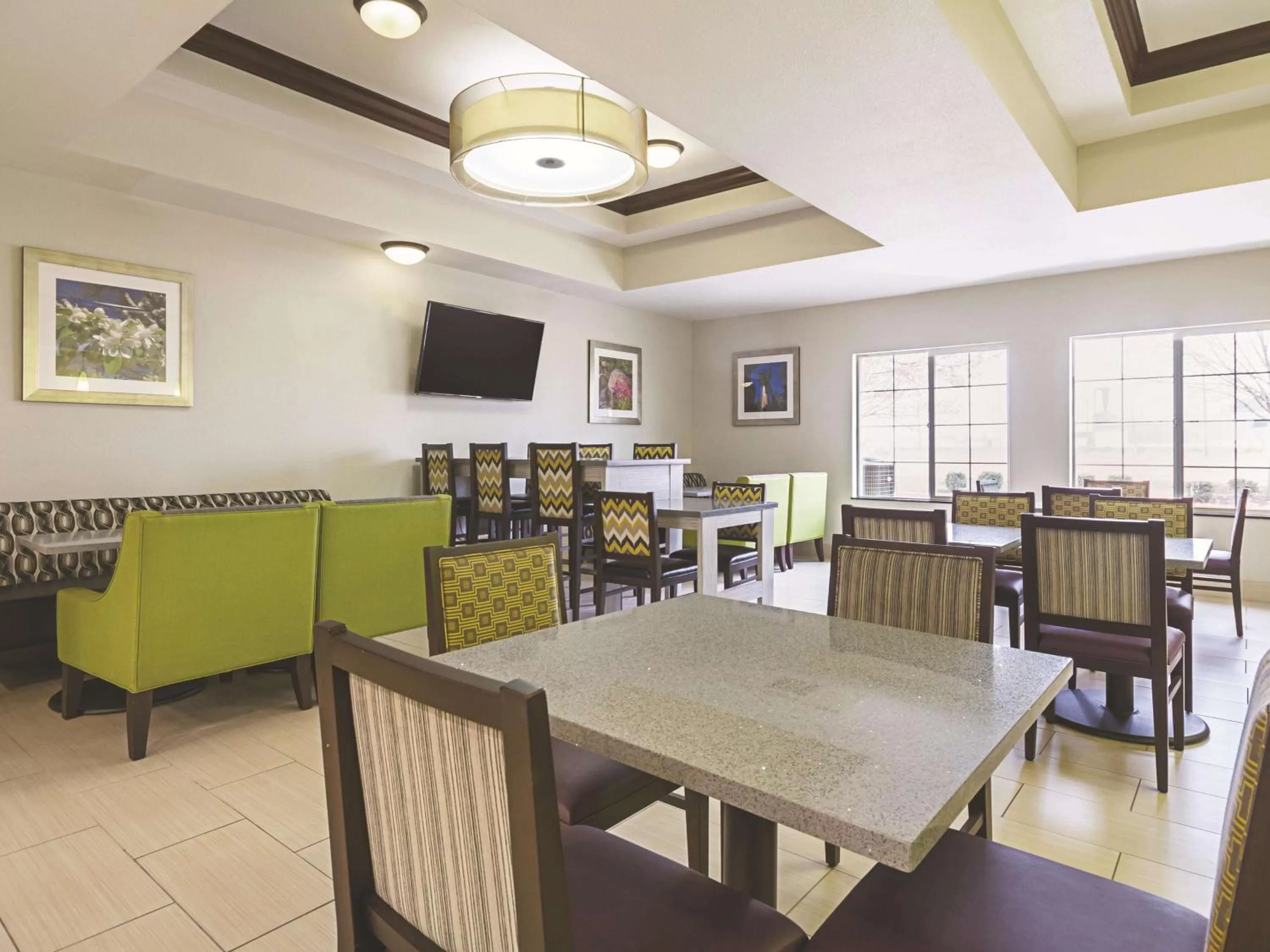 Restaurant/places to eat in La Quinta by Wyndham Fresno Northwest