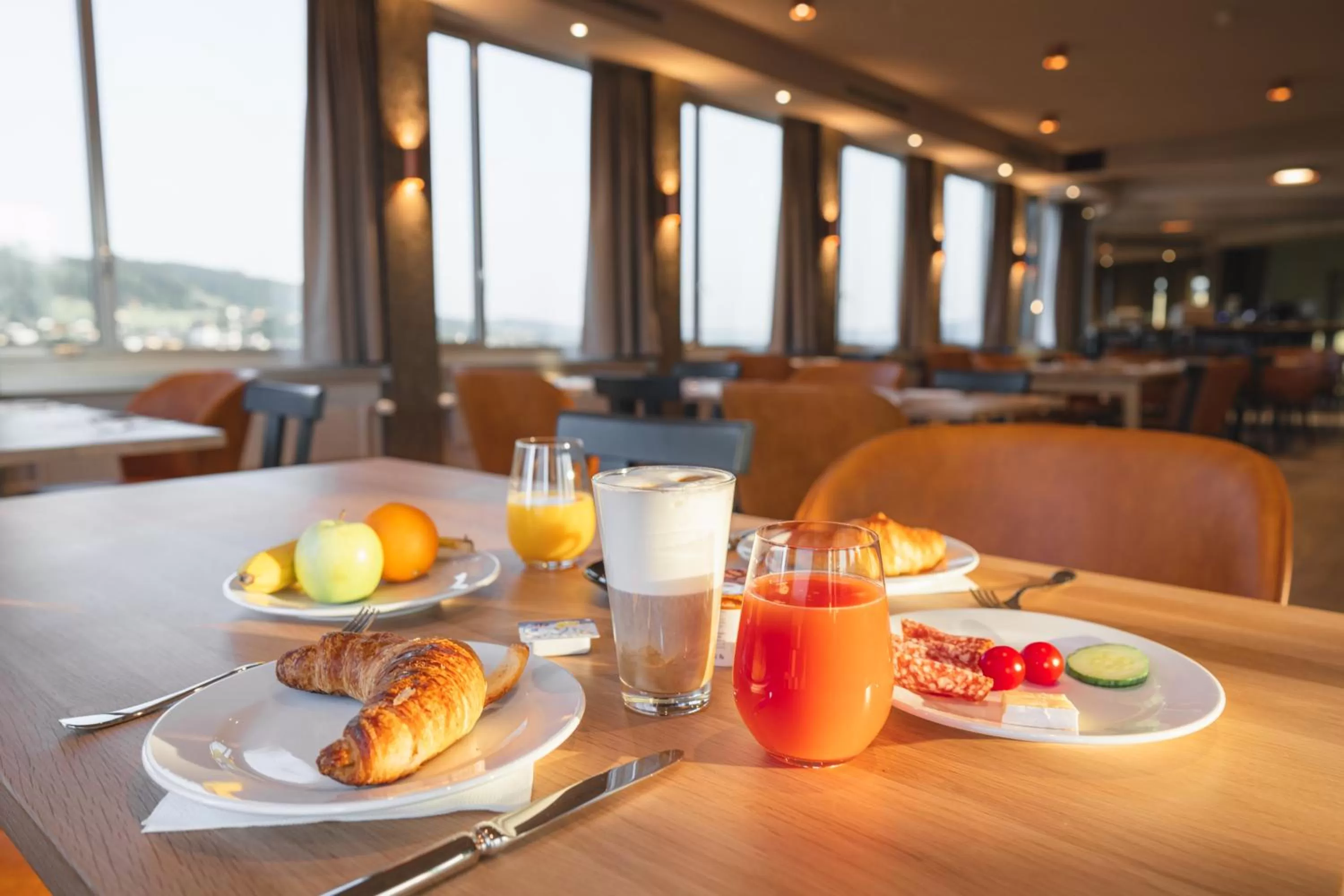 Breakfast in b-smart hotel Menziken