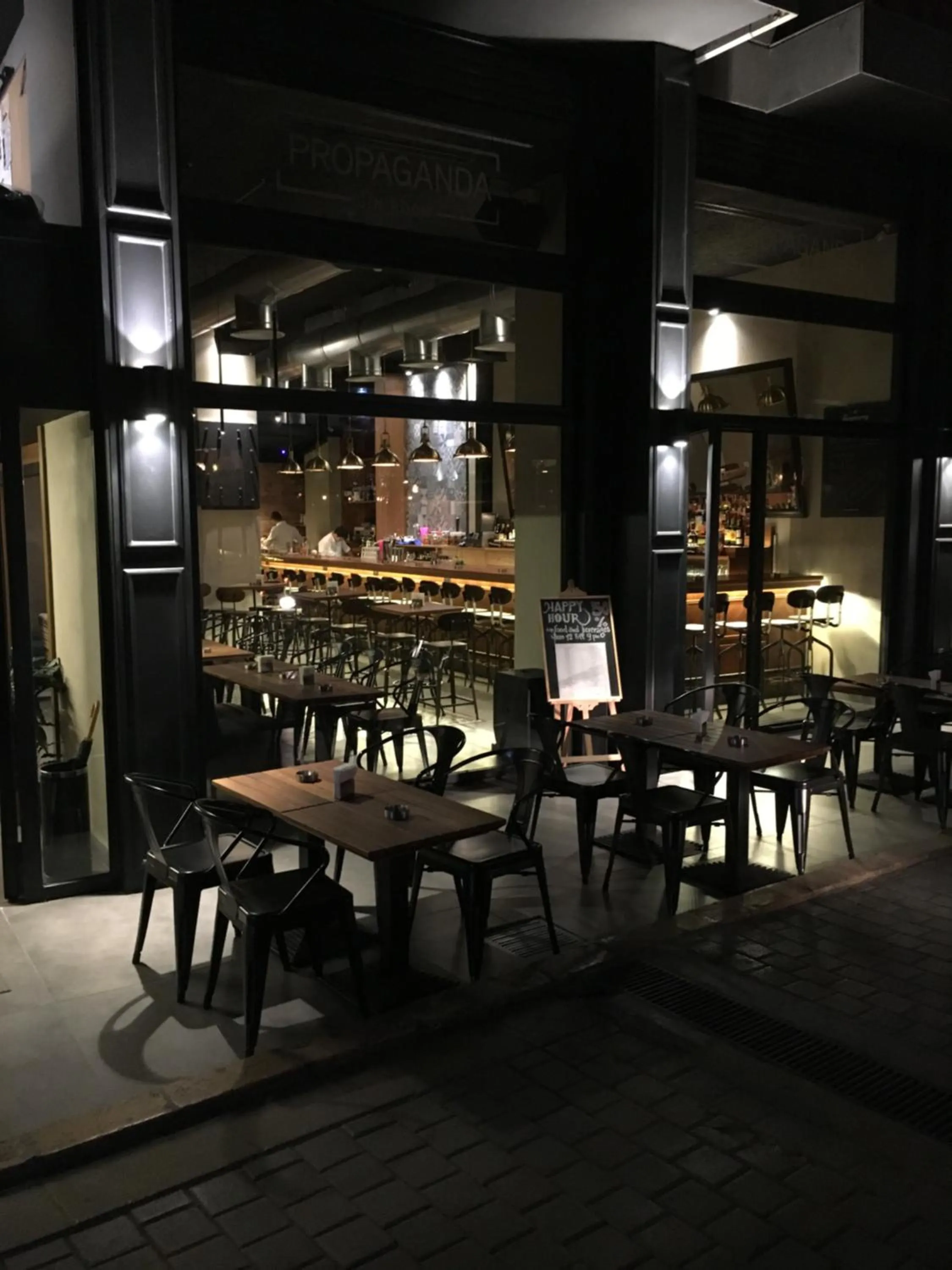 Restaurant/places to eat in Caramel Boutique Hotel