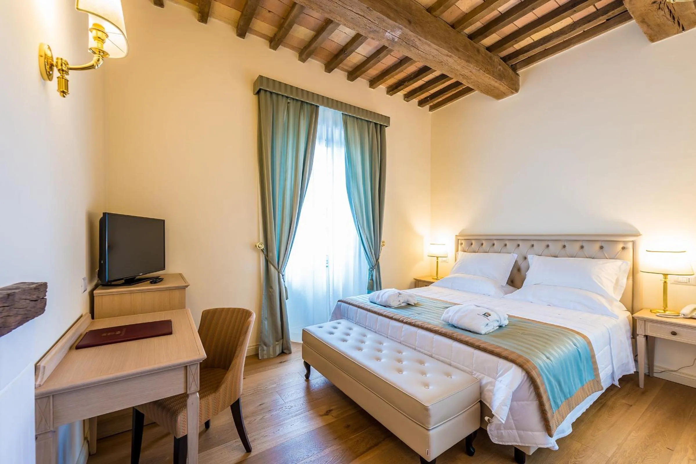 Bedroom, Bed in Relais Paradiso Resort & Spa