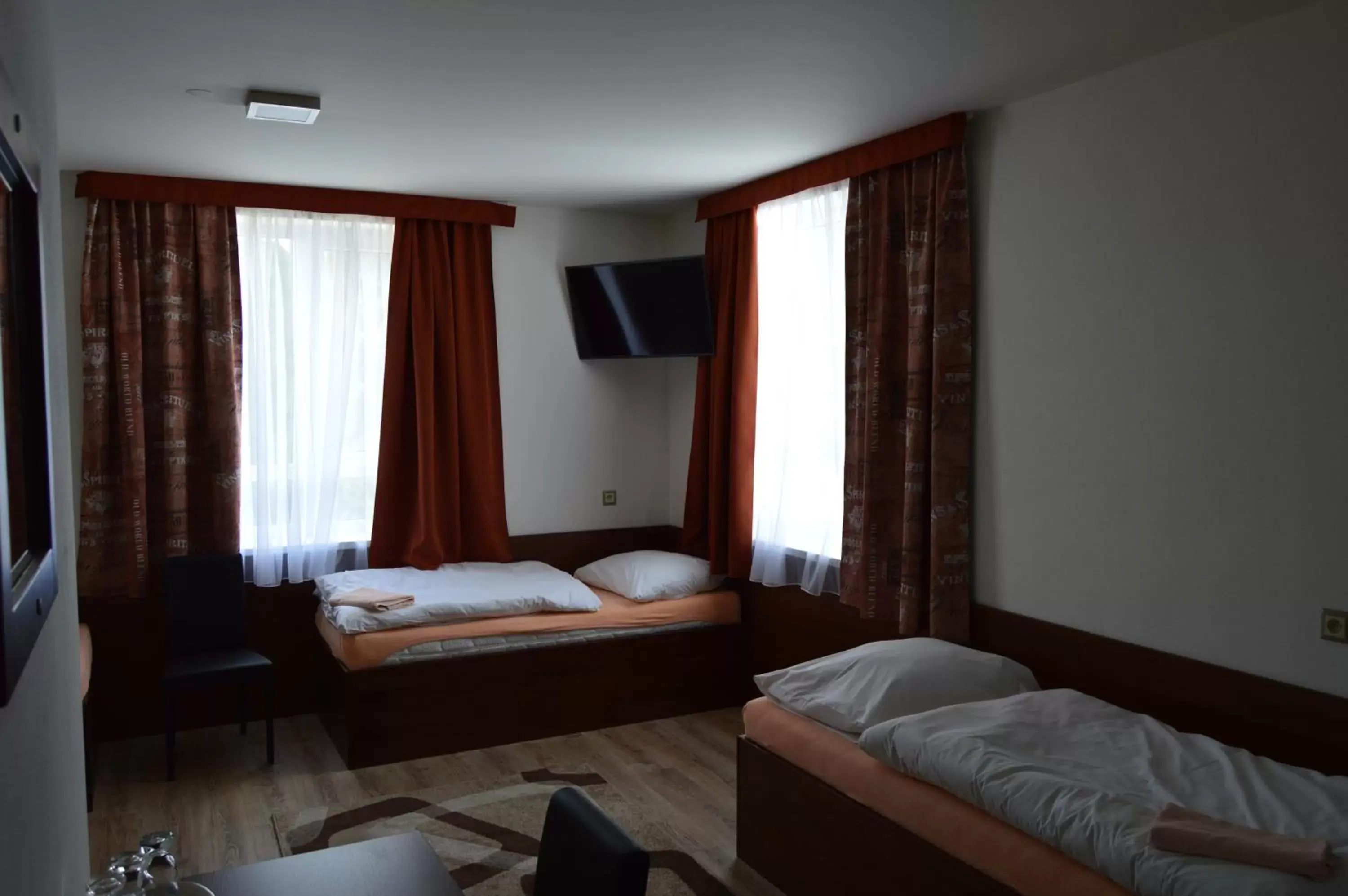 Classic Double or Twin Room in Penzion PKO Nitra Classic Double or Twin Room in Penzion PKO Nitra