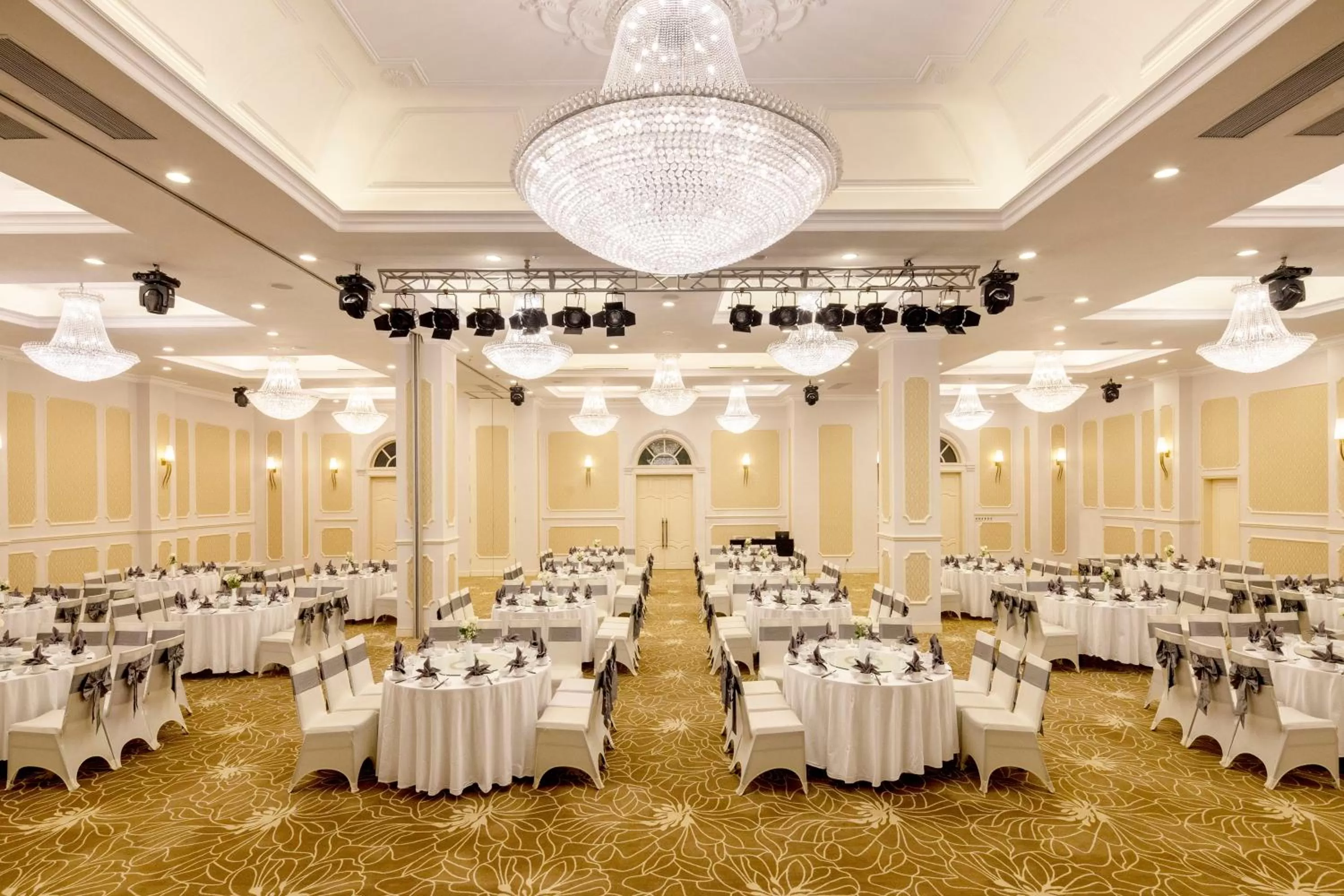 Banquet/Function facilities in Meliá Vinpearl Phu Ly