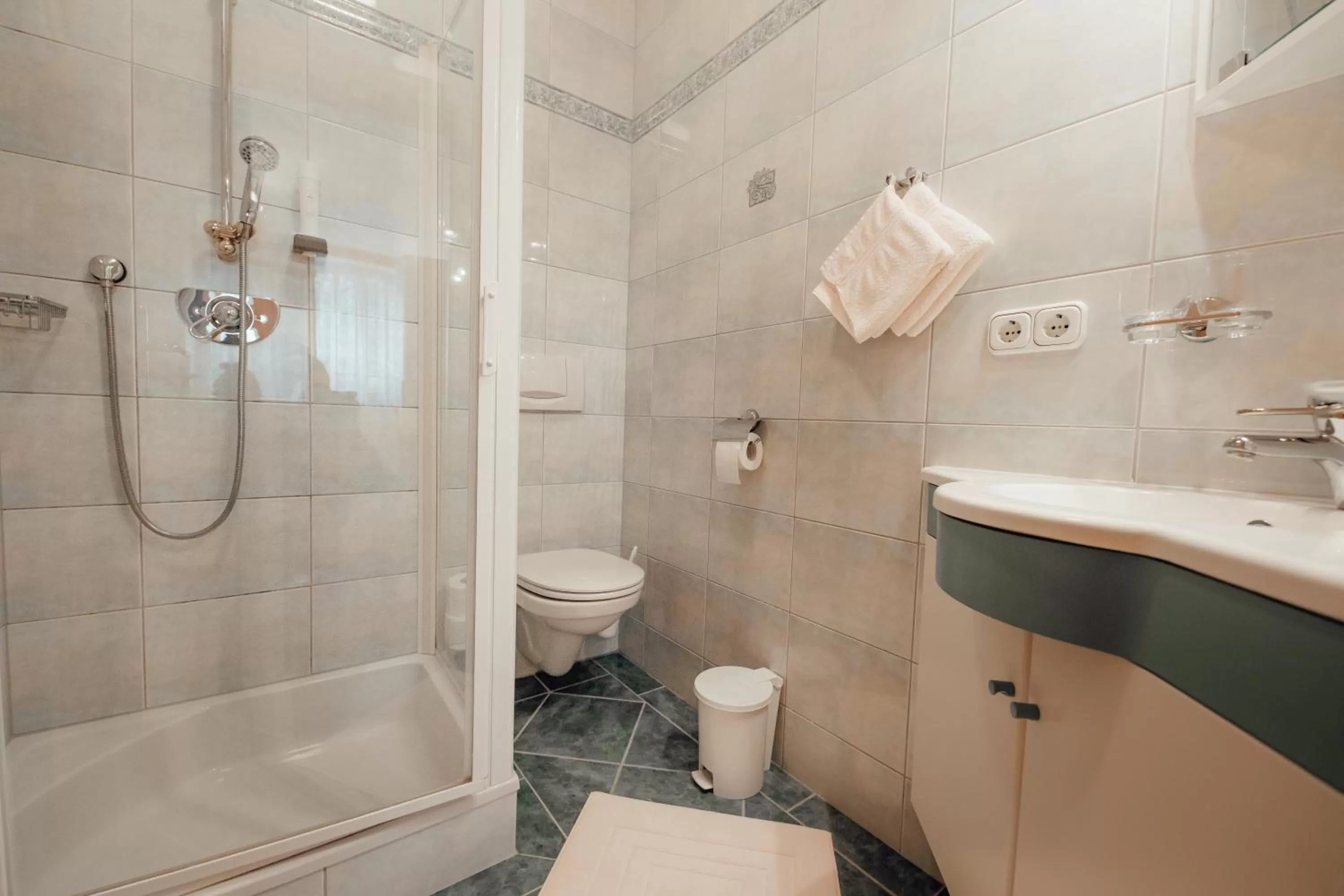 Bathroom in Zimmer & Ferienwohnungen Dandler