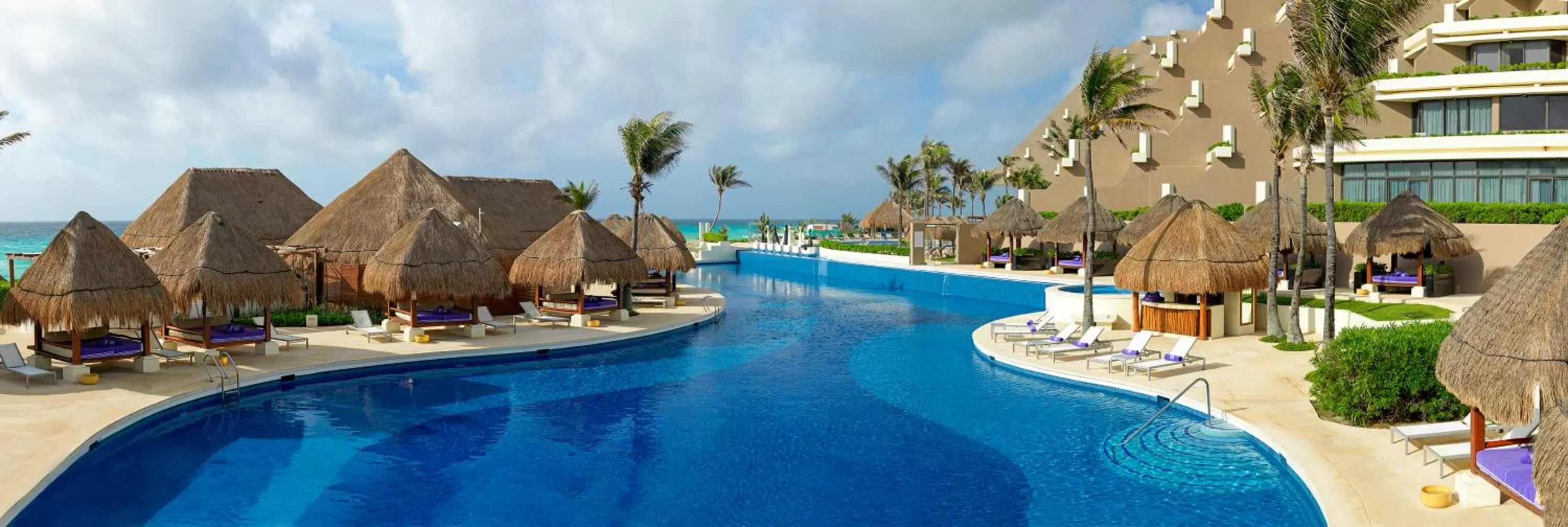 Pool view in Paradisus Cancun All Inclusive