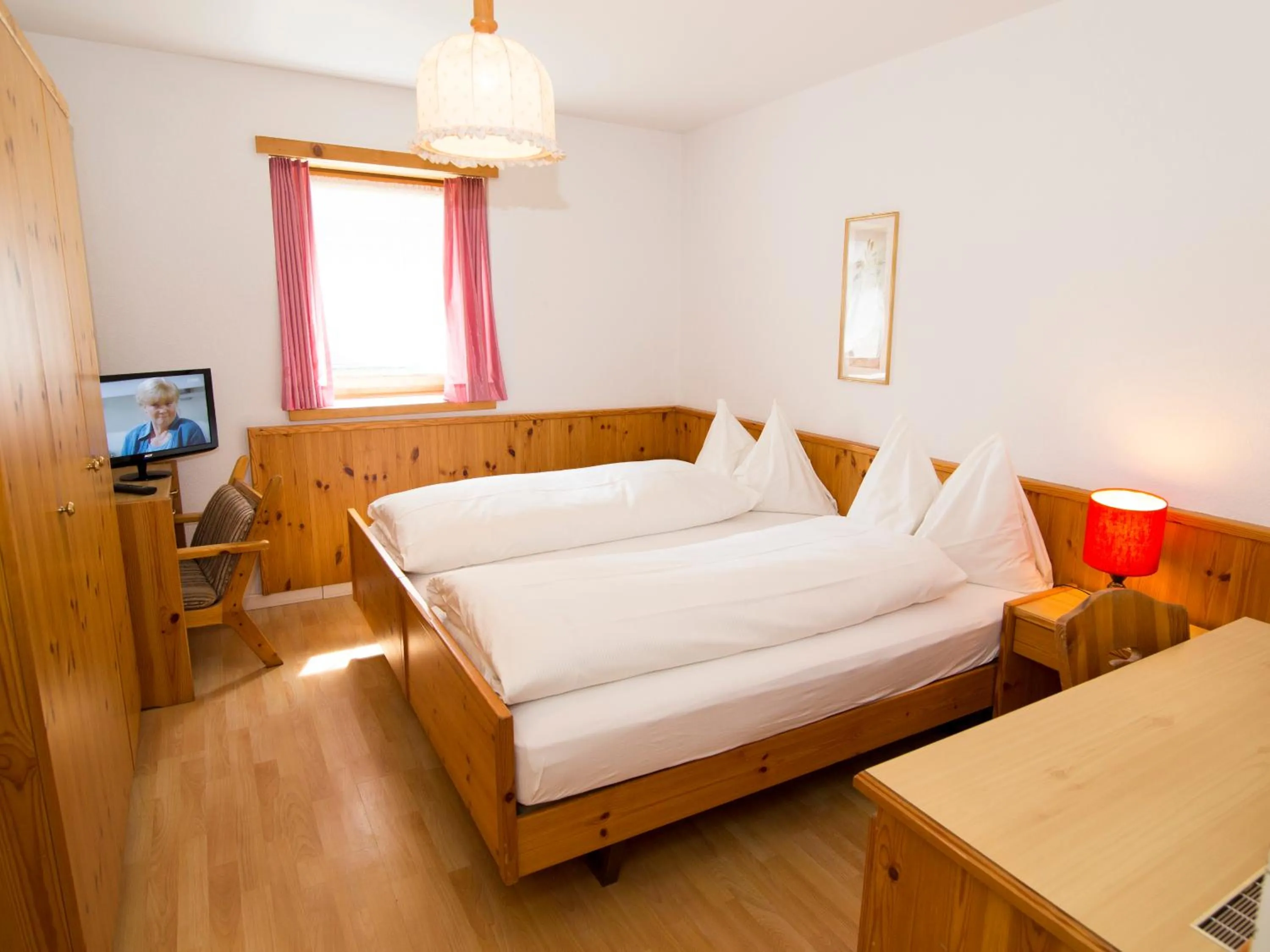 Photo of the whole room, Bed in Hotel Dischma