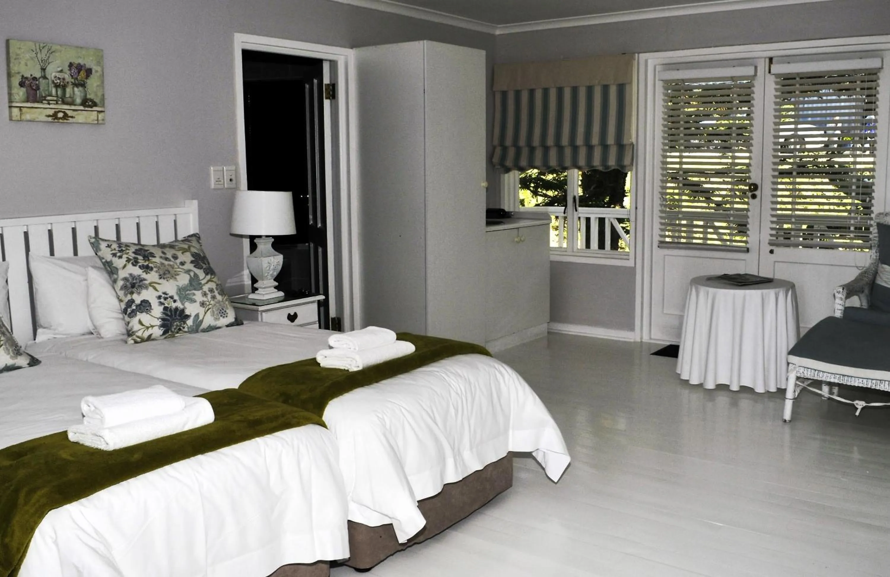 Standard Double Room in Brenton Beach House