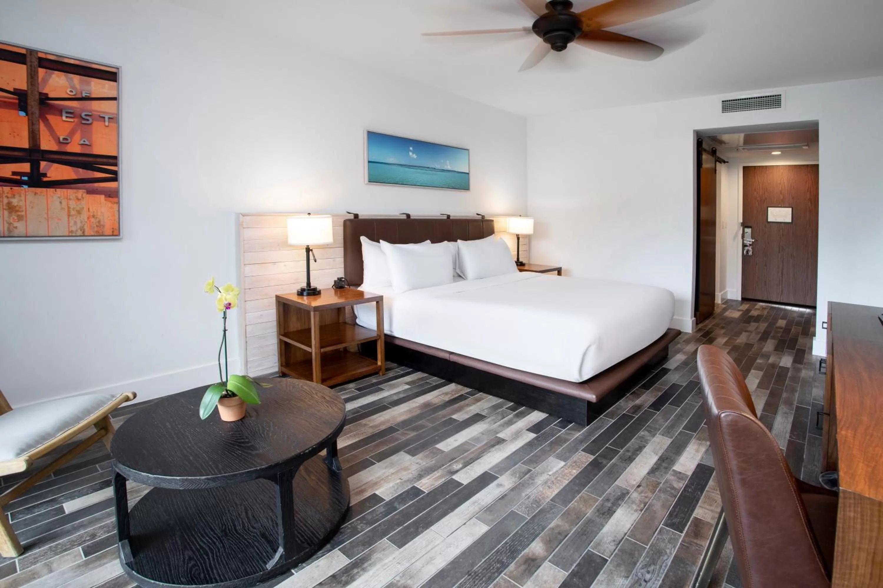 Bed in The Perry Hotel & Marina Key West