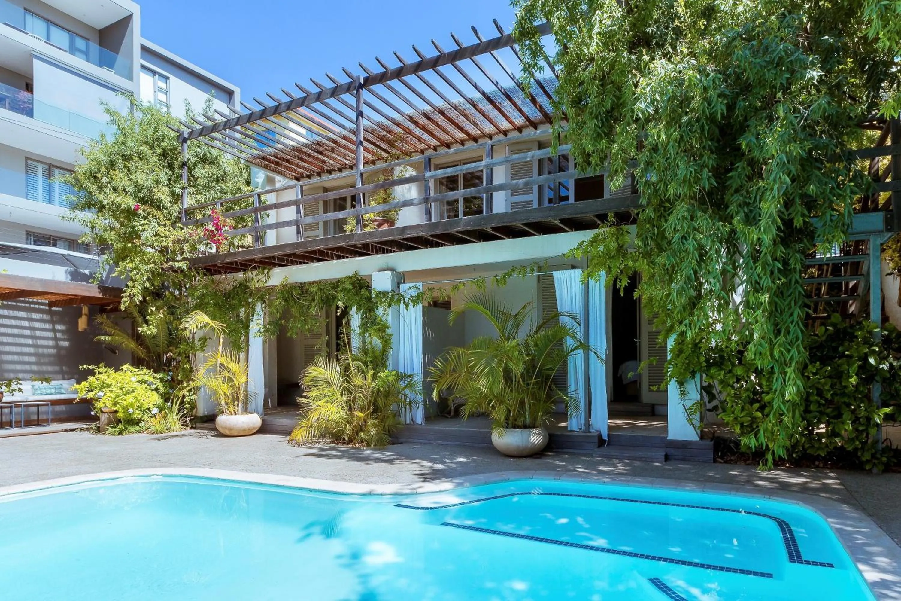 Cape Standard Guest House